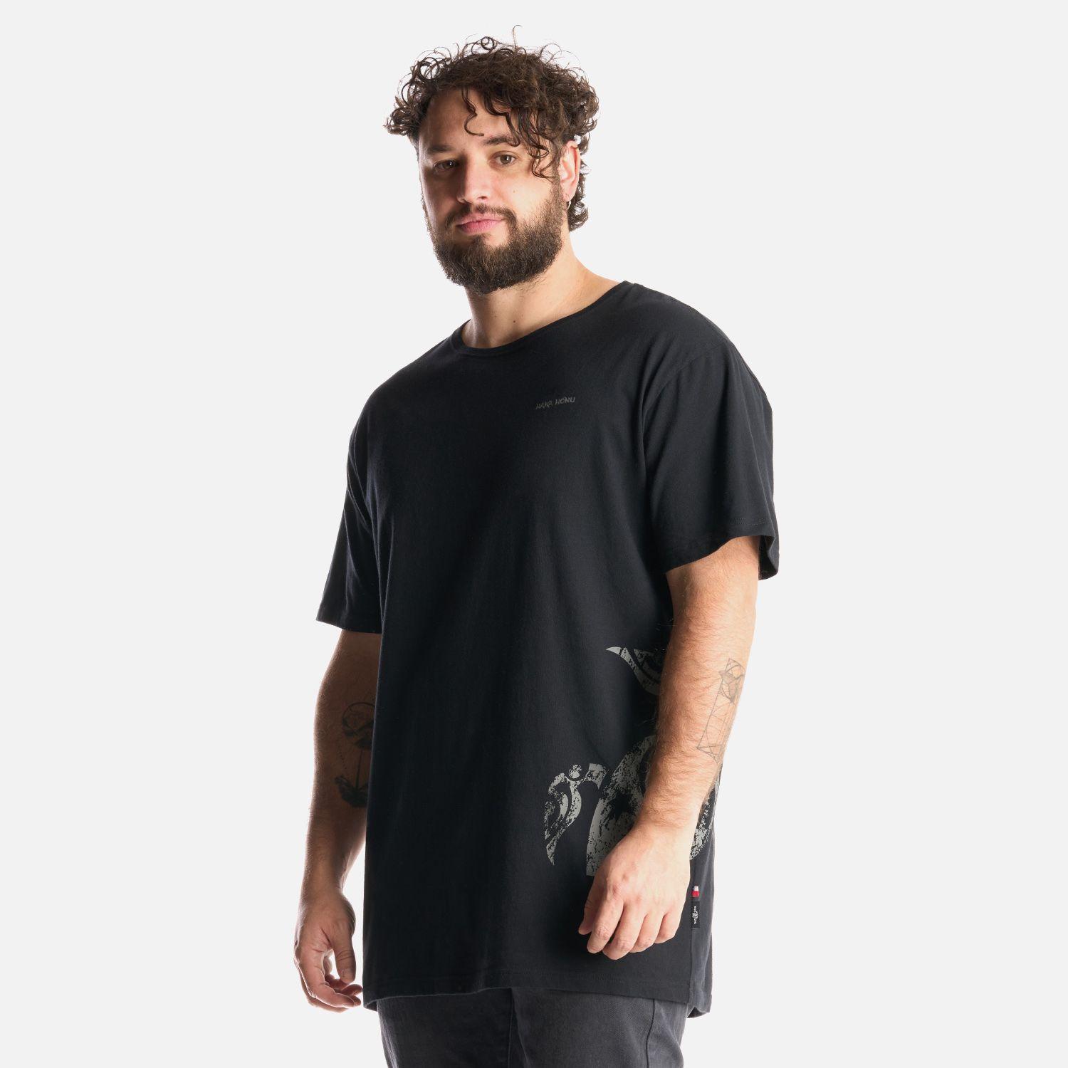 Polera Hombre Haka Negro Haka Honu I24-2