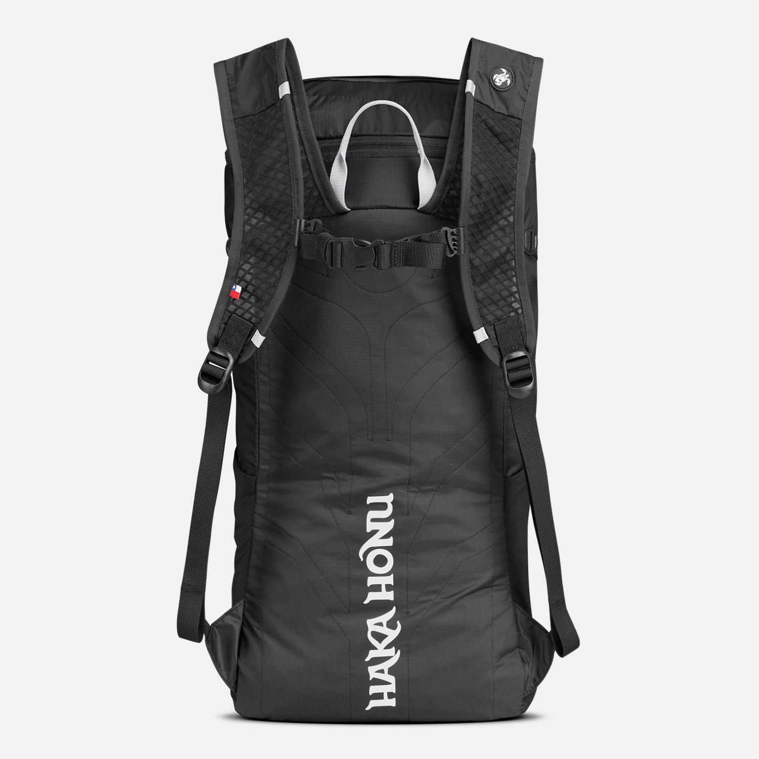 Mochila Unisex Peso Pluma 25L Negro Haka-Honu-2