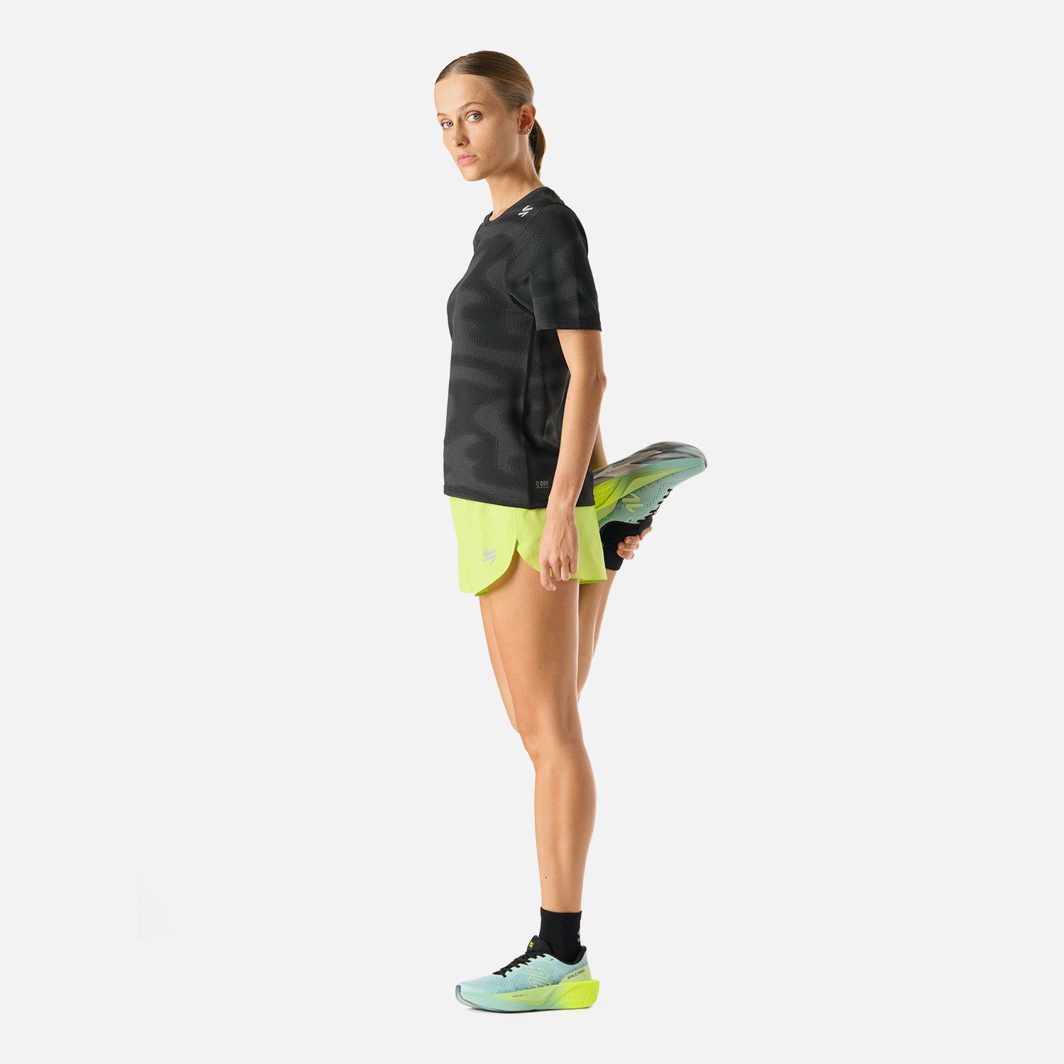 Polera Mujer Built To Move Pro T-Shirt Negro Vulcano-2