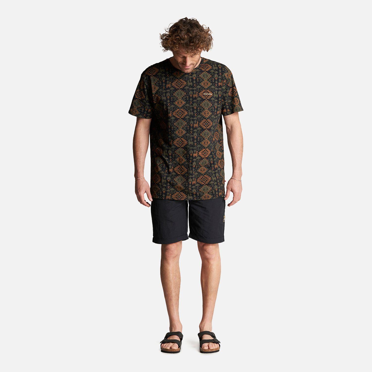 Polera Hombre Llámalo Print Negro Haka Honu-5