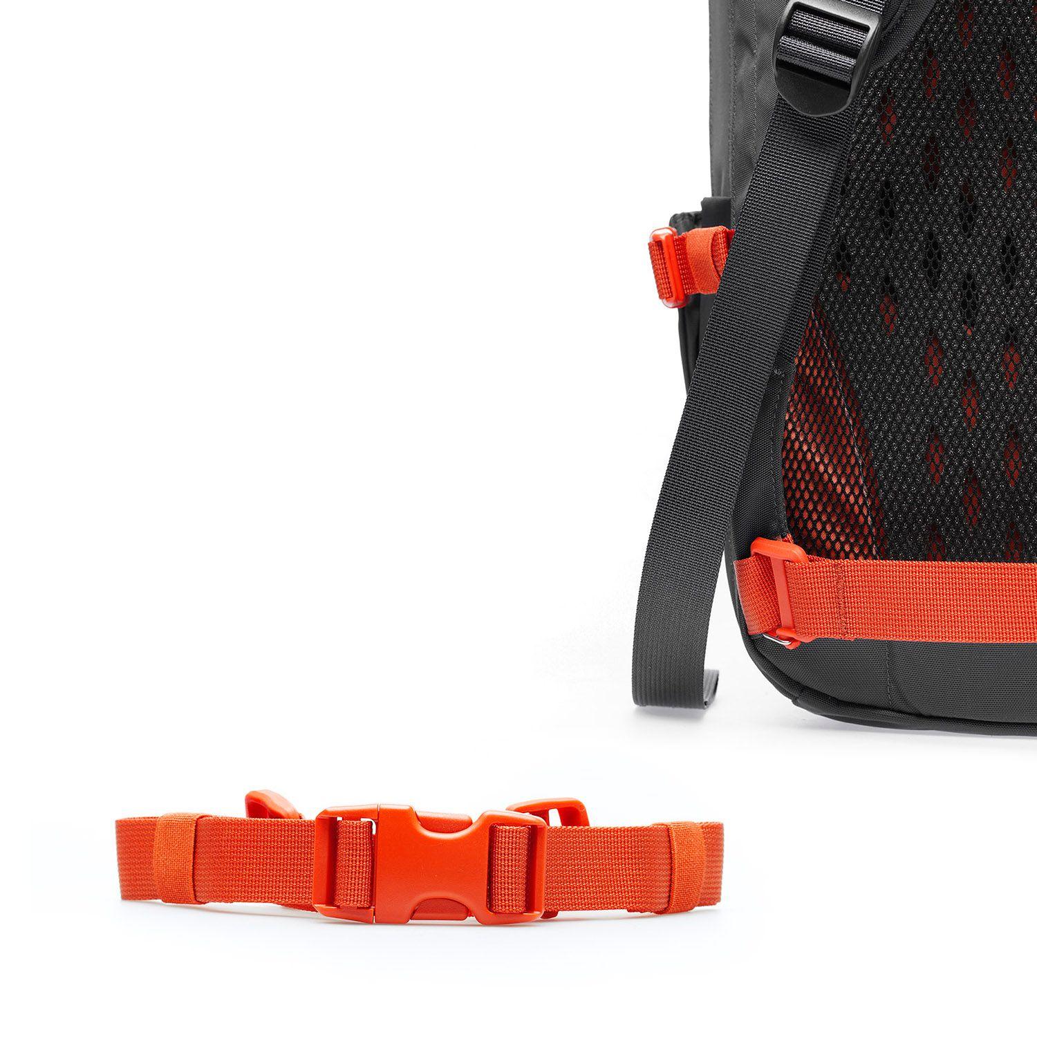 Mochila Unisex Intense 24L Daypack Negro Lippi-7