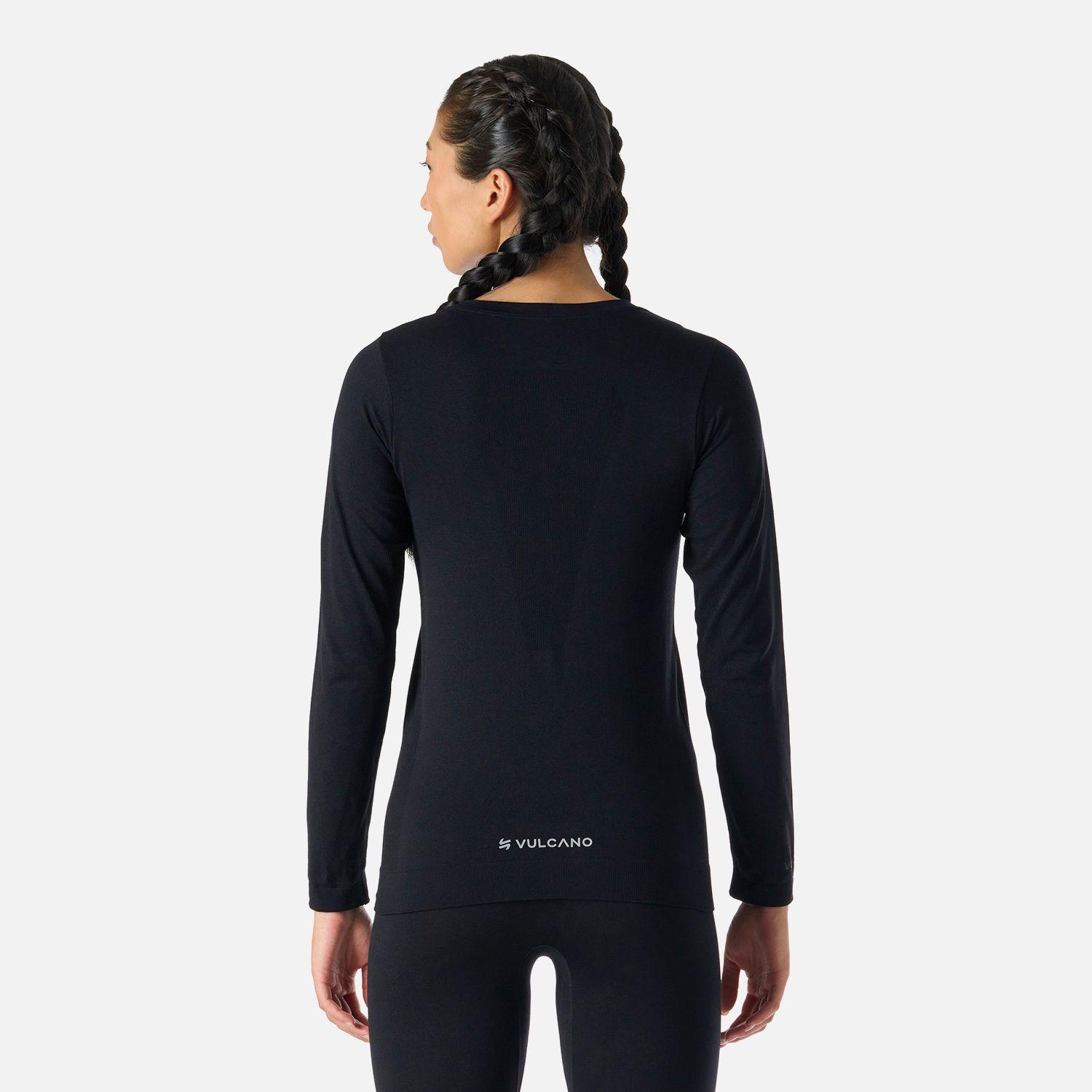 Polera Primera Capa Mujer Built To Move-3