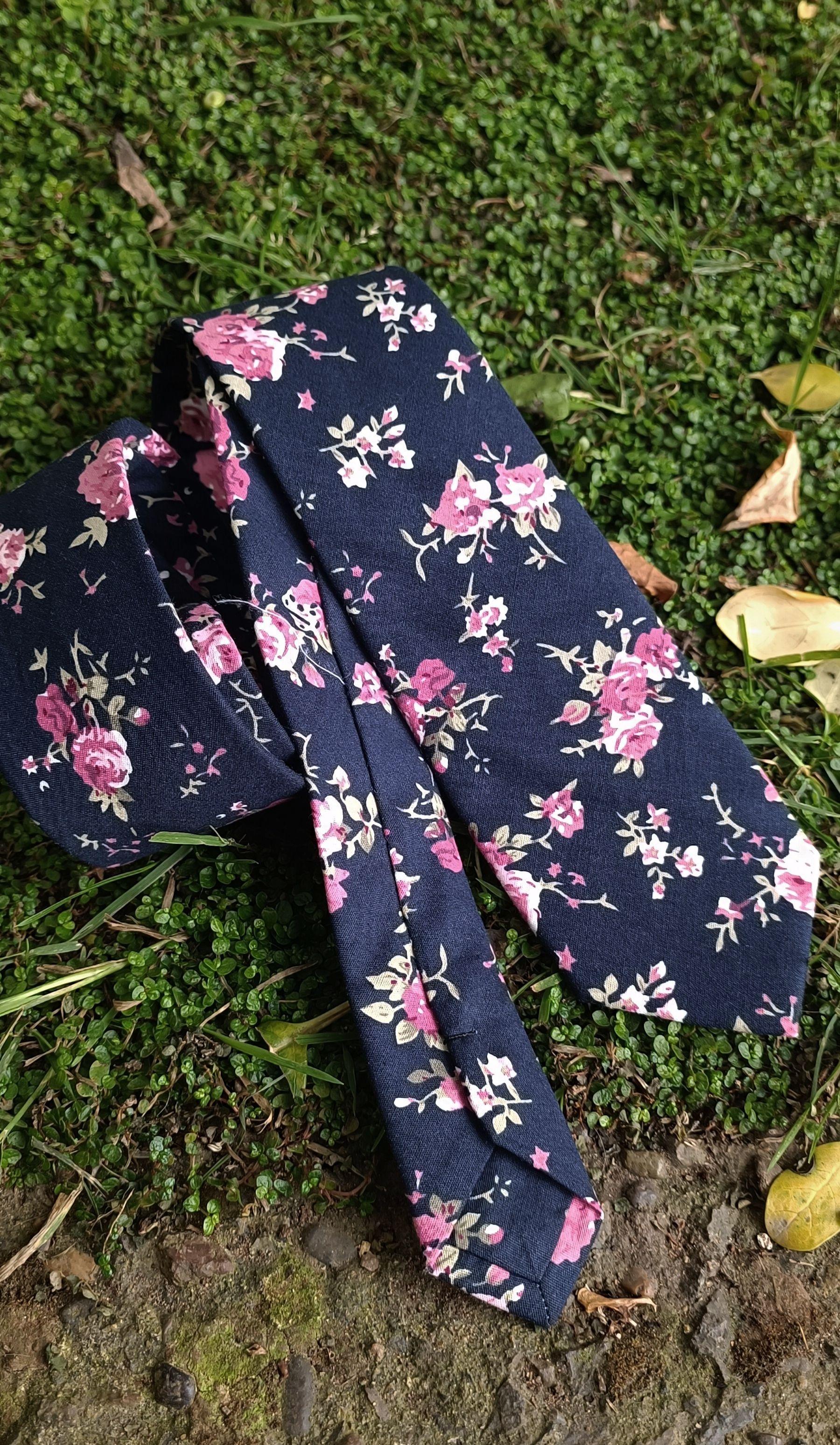 Corbata algodón azul marino Ladyrose-1