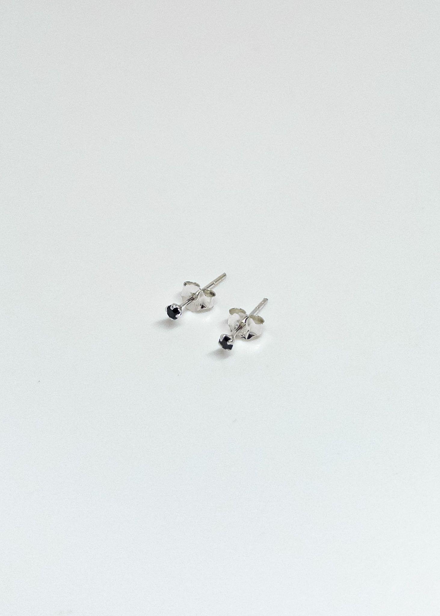 Aros Mini Circón Negro en Plata Italiana 925-4