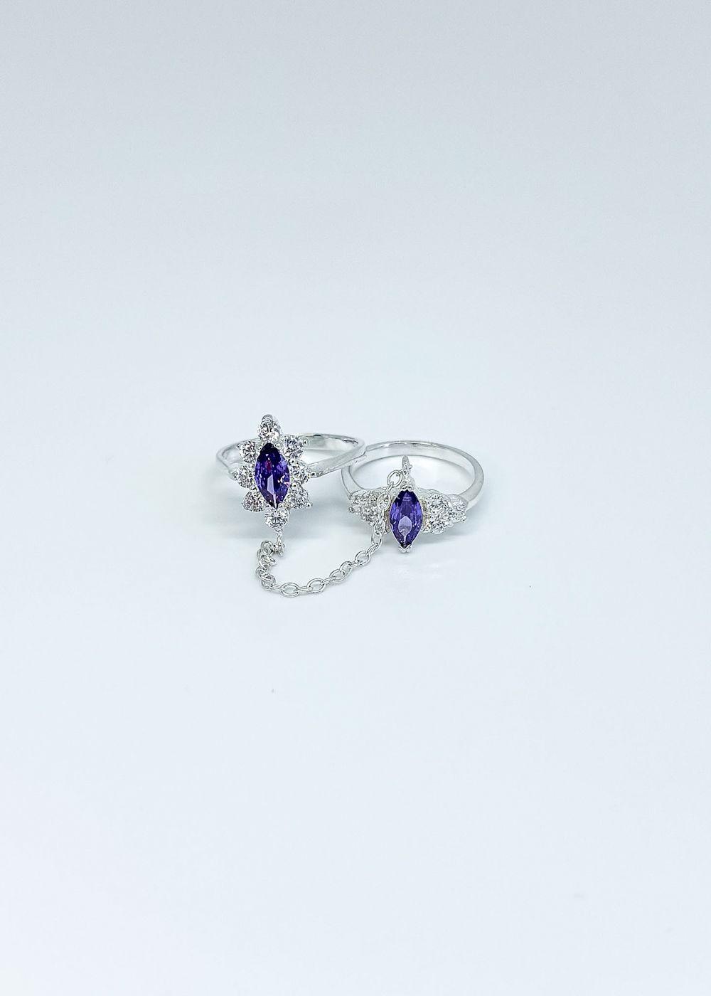 Anillo doble con circón morado en plata italiana 925-3
