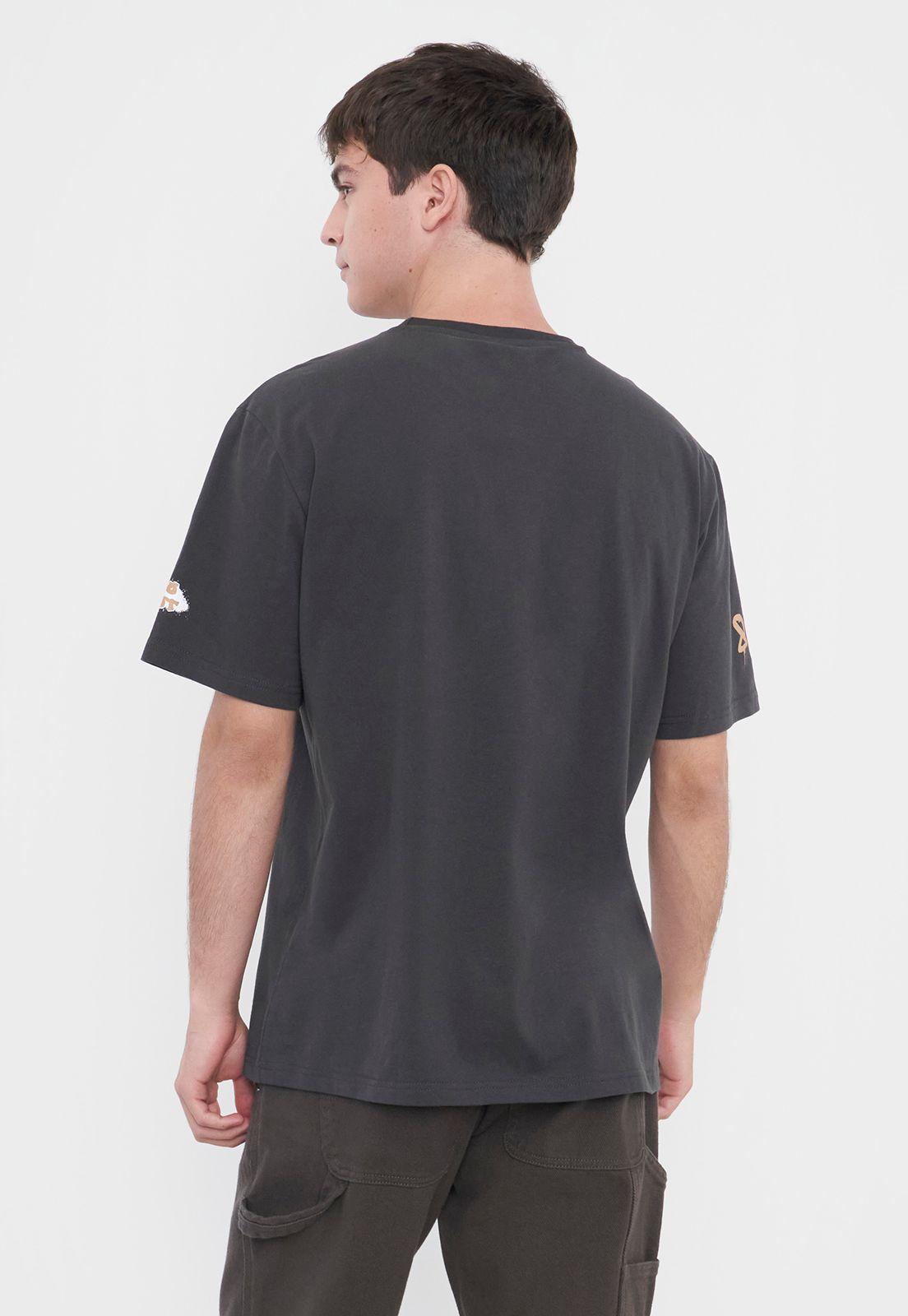 Polera Hombre Focal Print Grunge Gris Corona-1