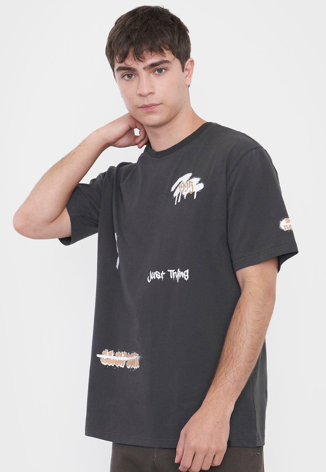 Polera Hombre Focal Print Grunge Gris Corona-2