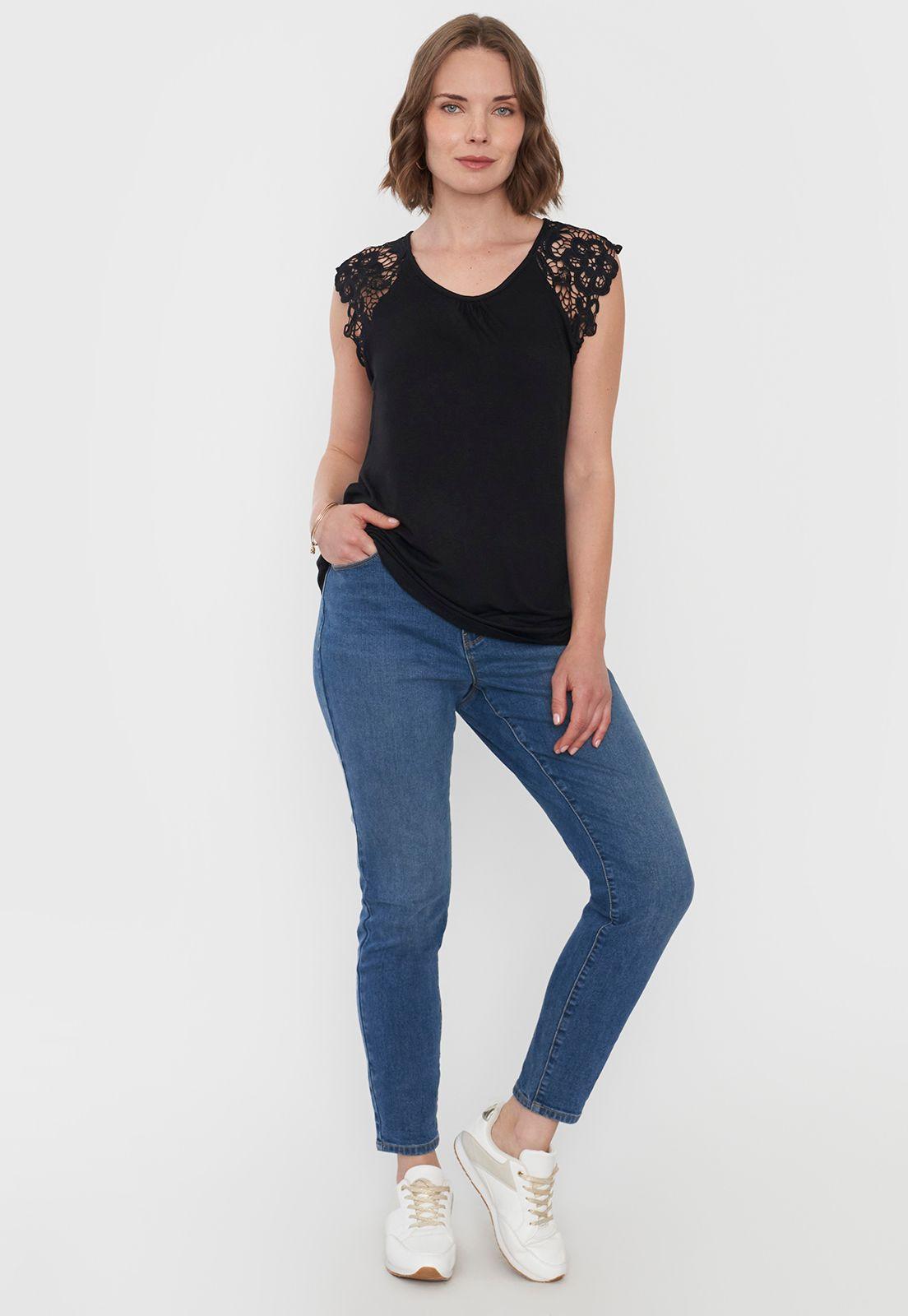 Polera Mujer Hombros Macramé Color Negro Corona-3