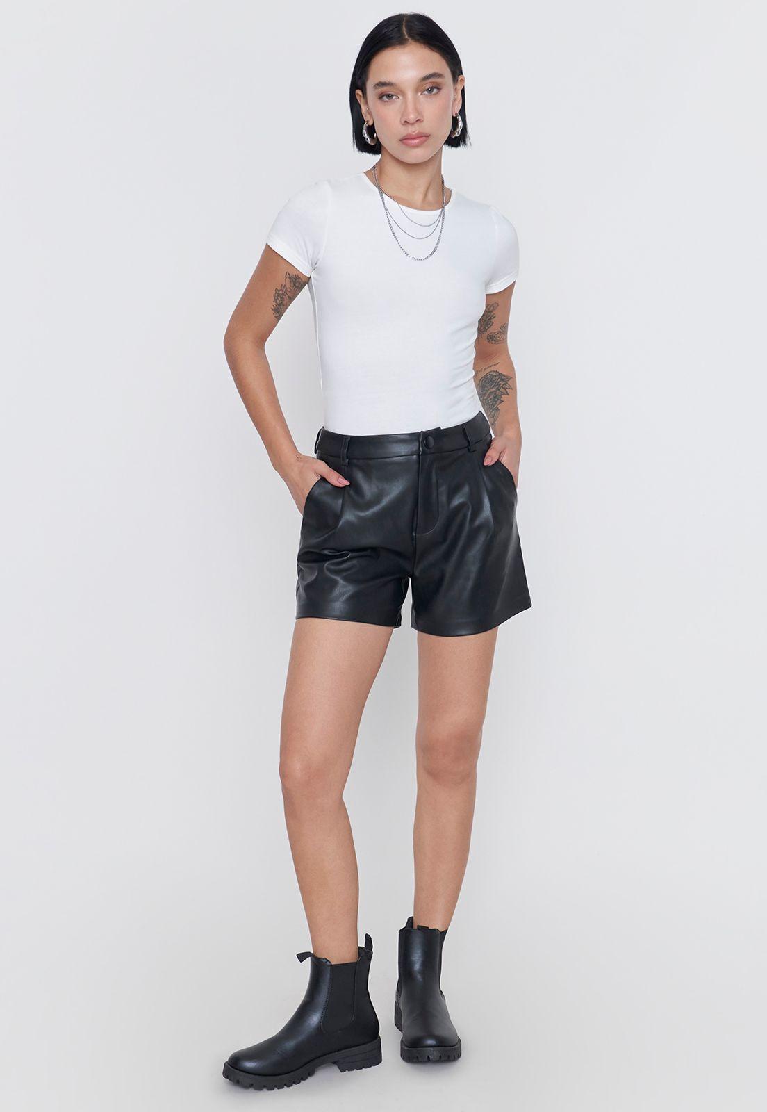 Short Mujer Negro Ecocuero Corona-0