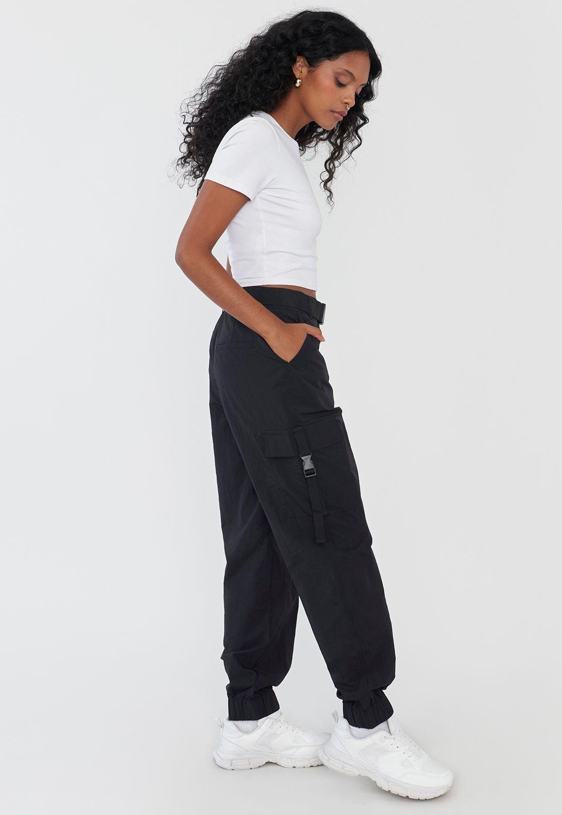 Pantalón Negro Mujer Jogger Cargo Cinturón Corona-3
