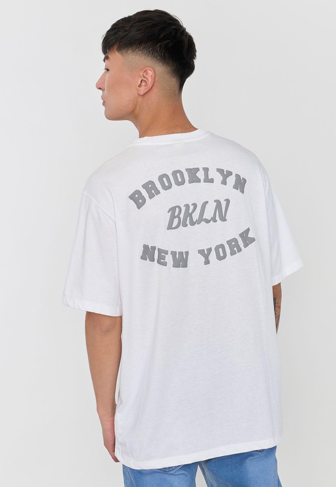 Polera Hombre Emboss College Blanco Corona-1