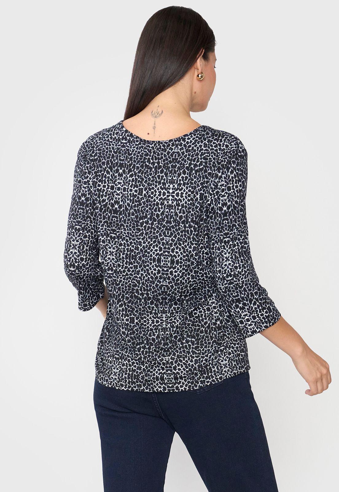Polera Mujer Manga 3/4 Negro Focal Print Corona-1