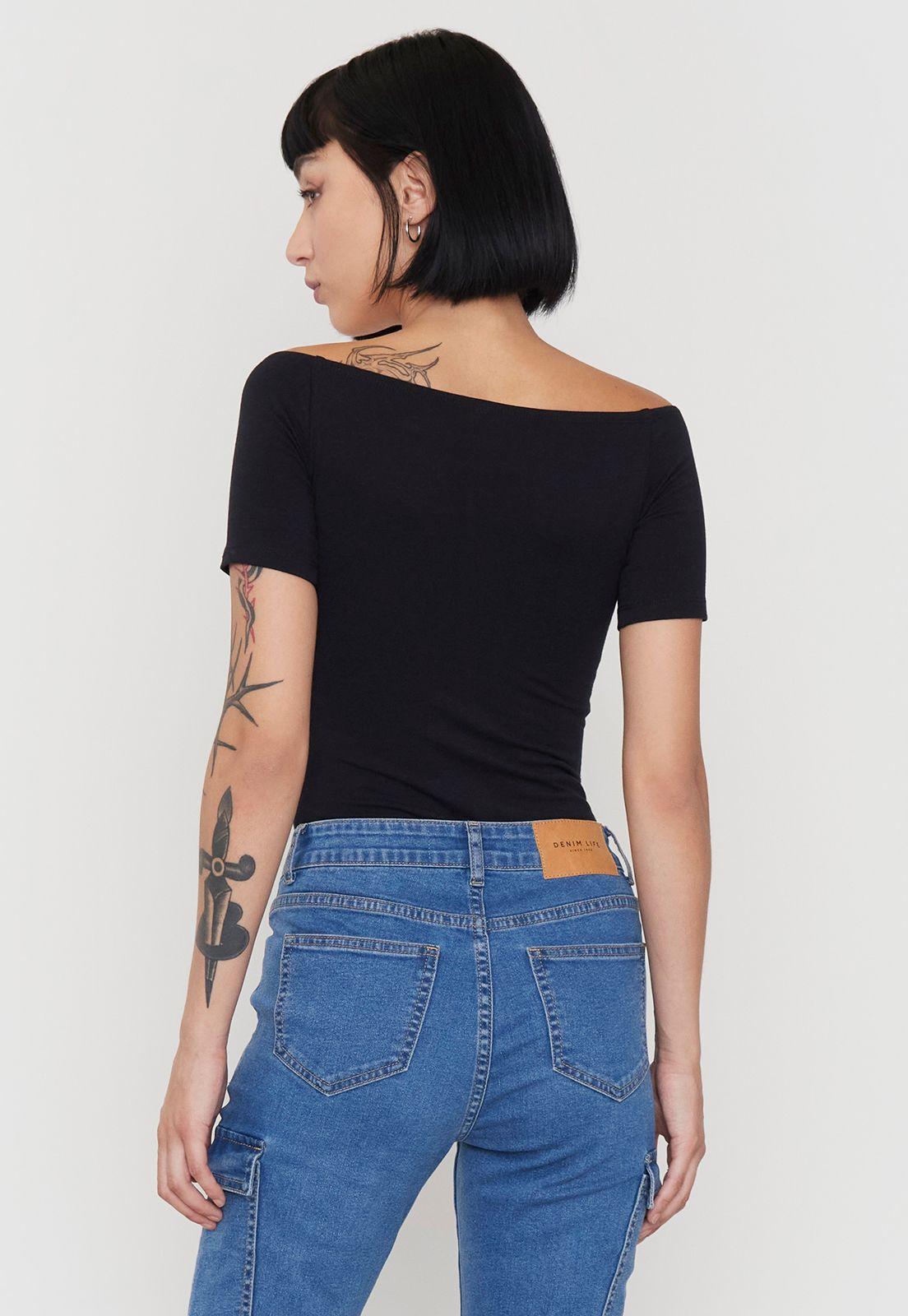 Body Mujer Cuello Bote Negro Corona-1