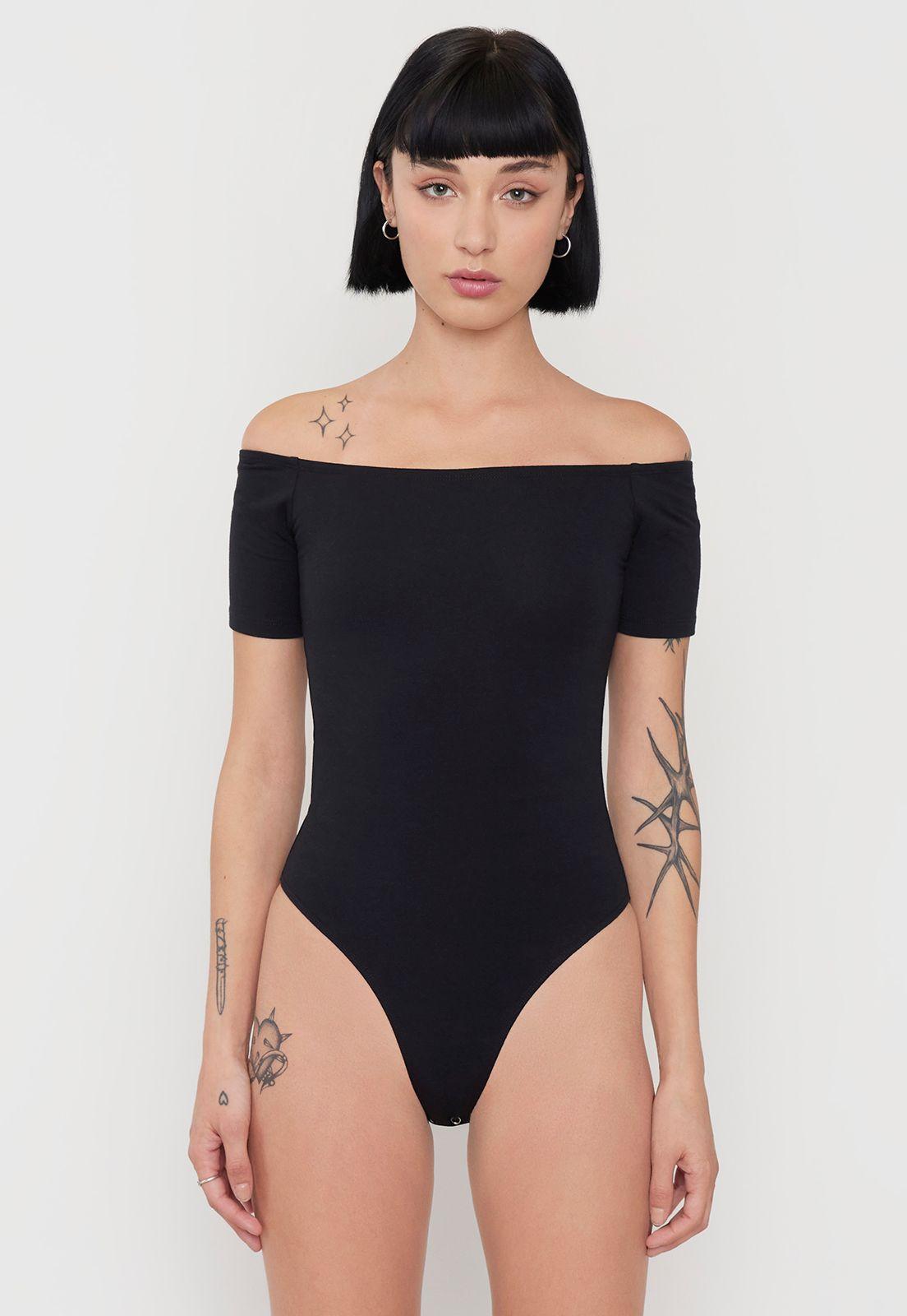 Body Mujer Cuello Bote Negro Corona-2