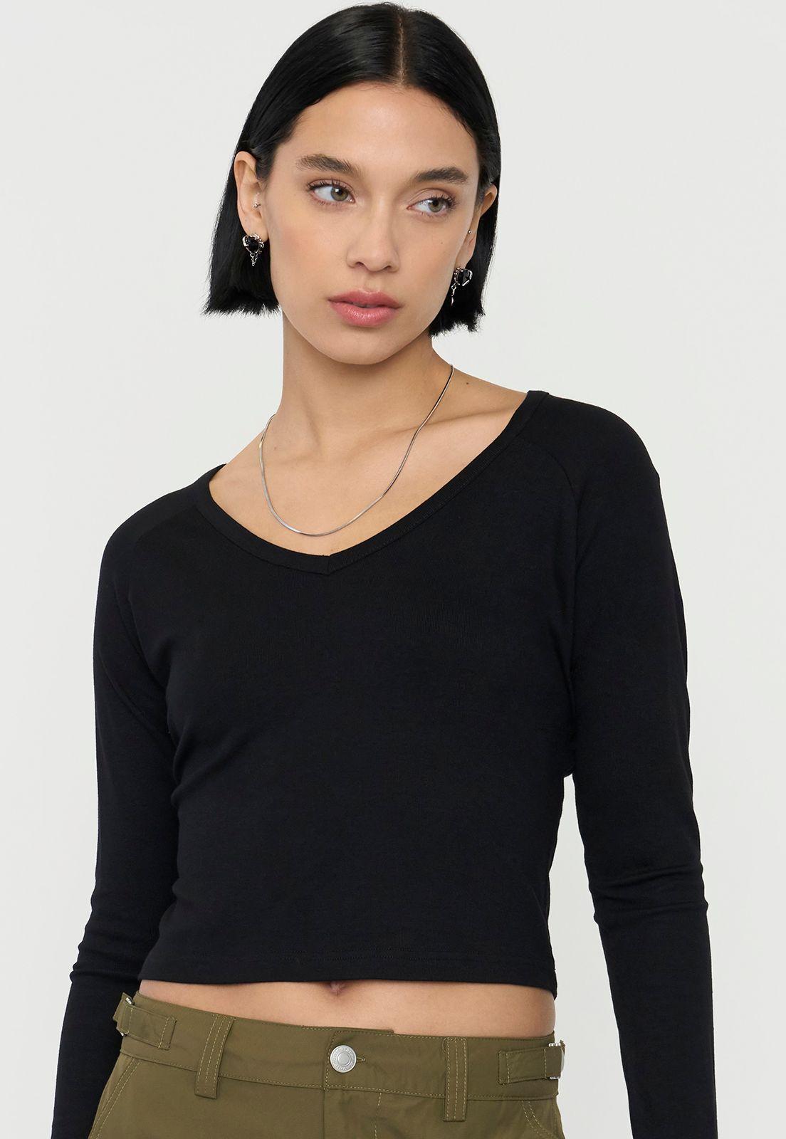 Polera Mujer M/L Cuello V Negro Corona-2