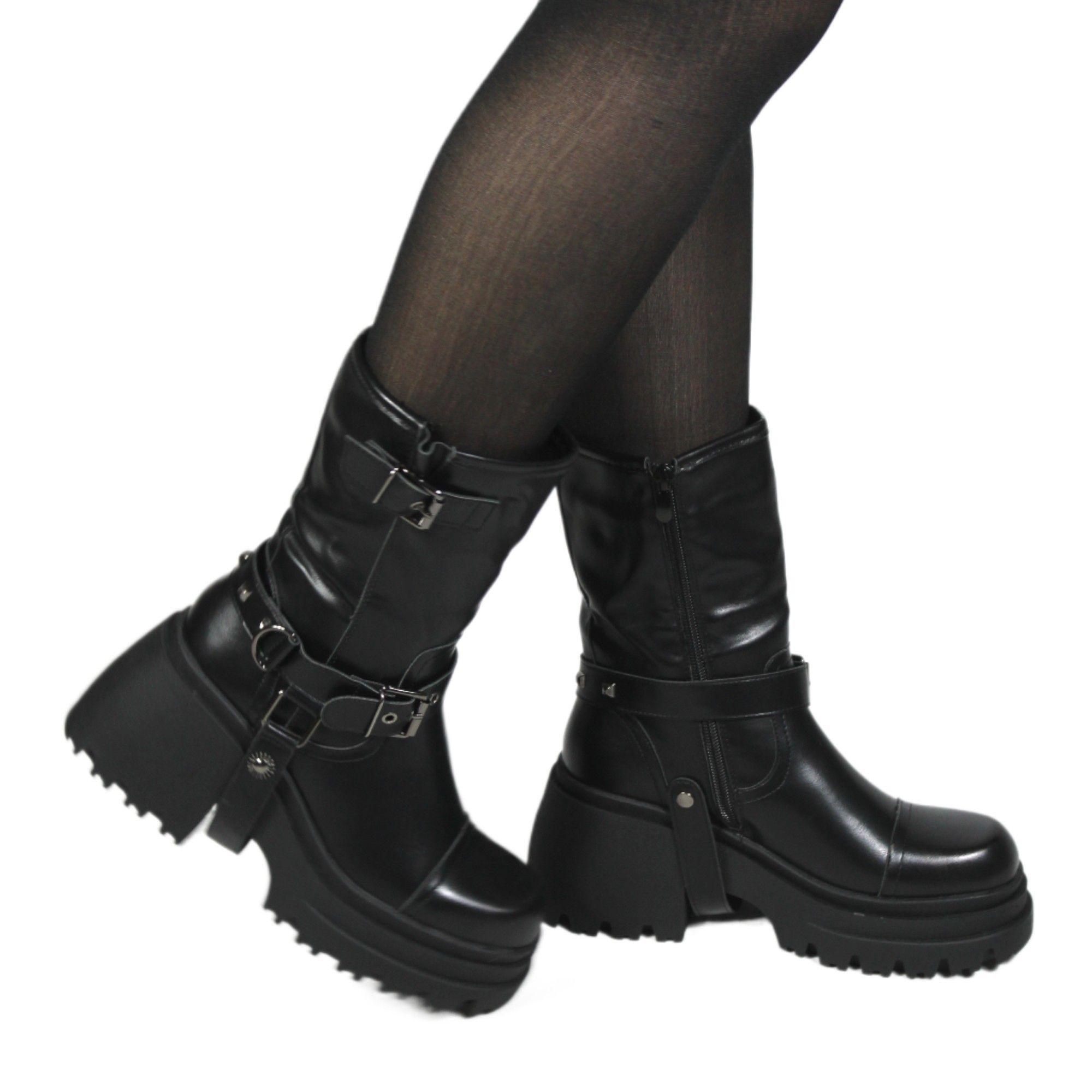 Botin Mujer Taco Bajo Hebilla 94 Yassne Negro-1