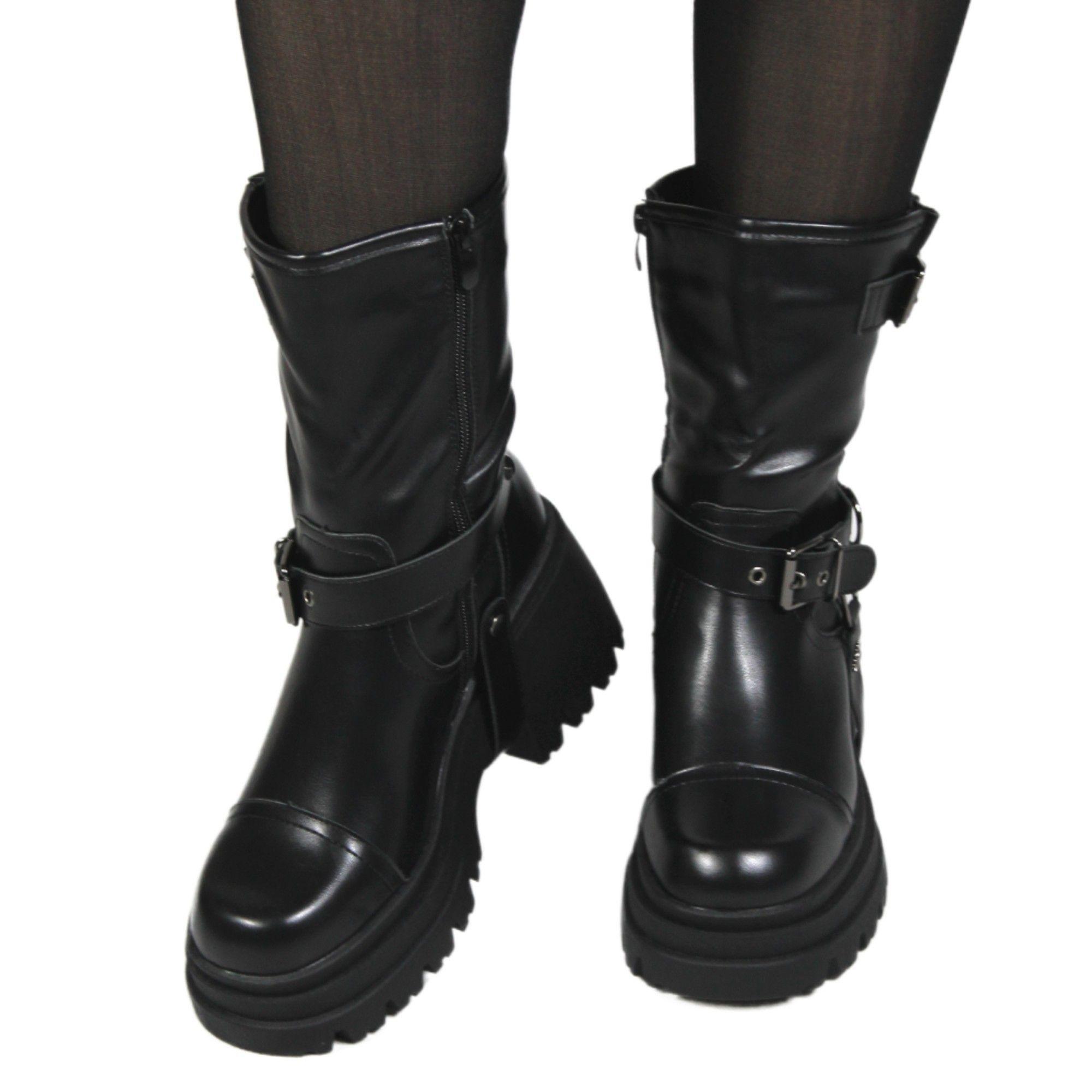 Botin Mujer Taco Bajo Hebilla 94 Yassne Negro-2