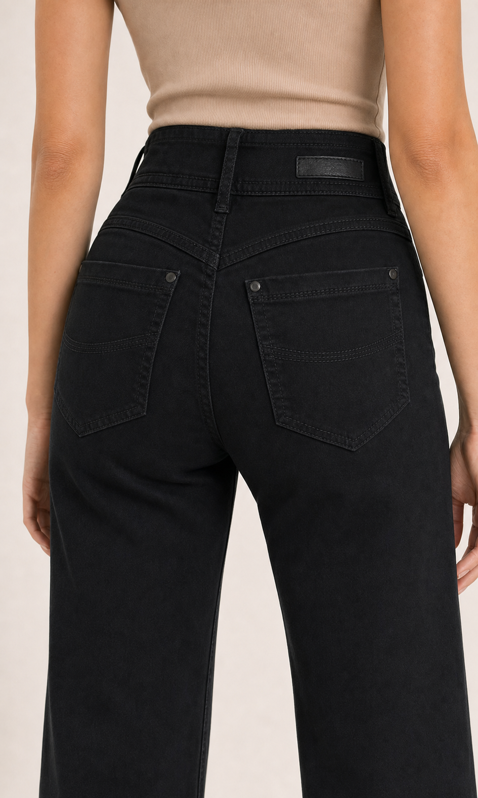 Jeans Negro Recto Pretina Alta 3 Botones J9301-6