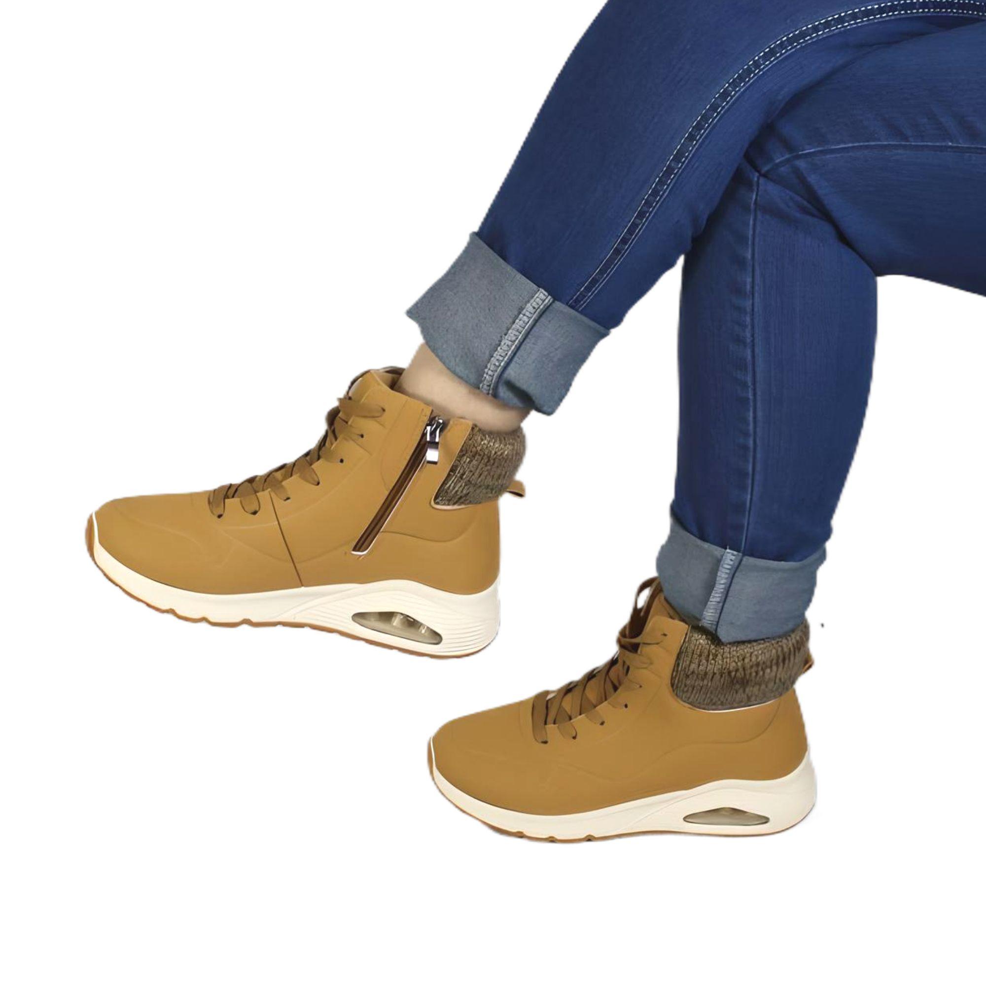 Zapatilla outdoor de Mujer Invierno 33 Yassne Café Claro-2
