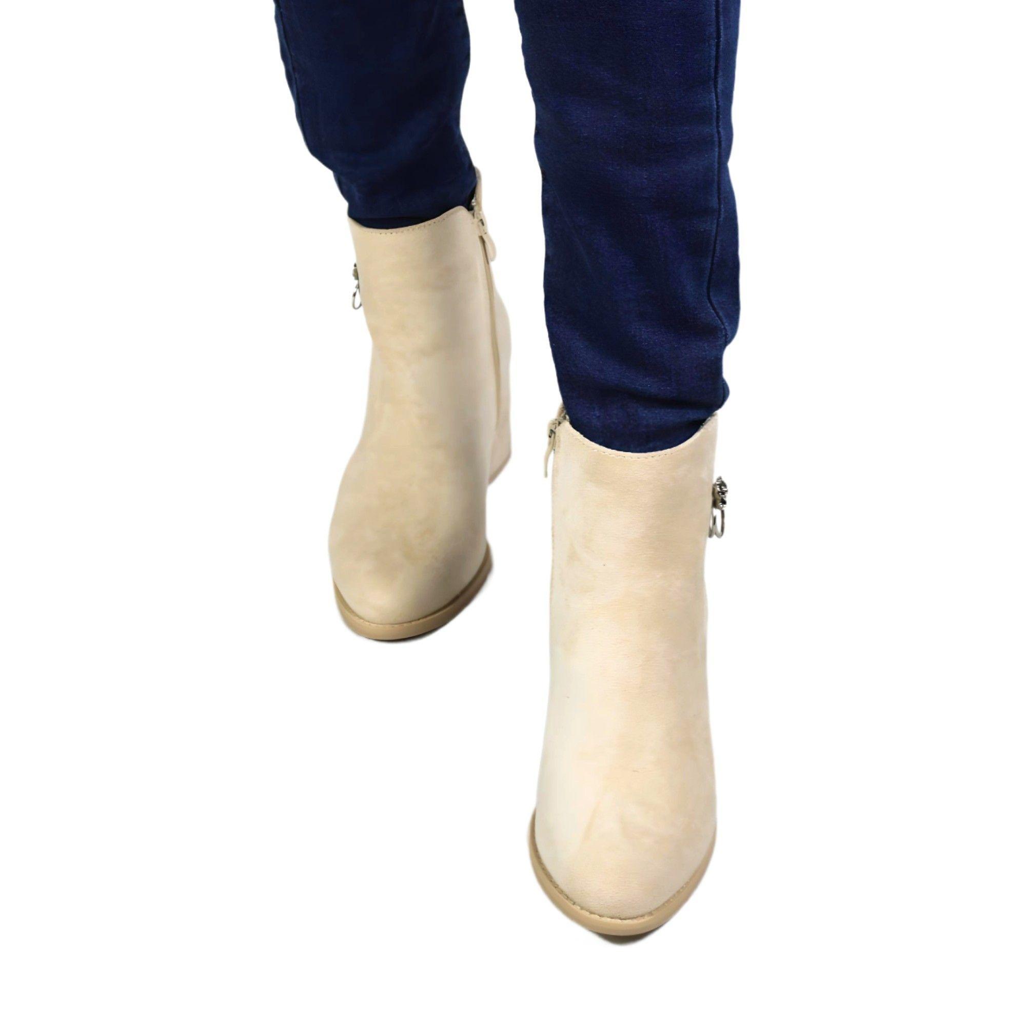 Botin Mujer Gamuza Taco Medio 09 Yassne Beige-2