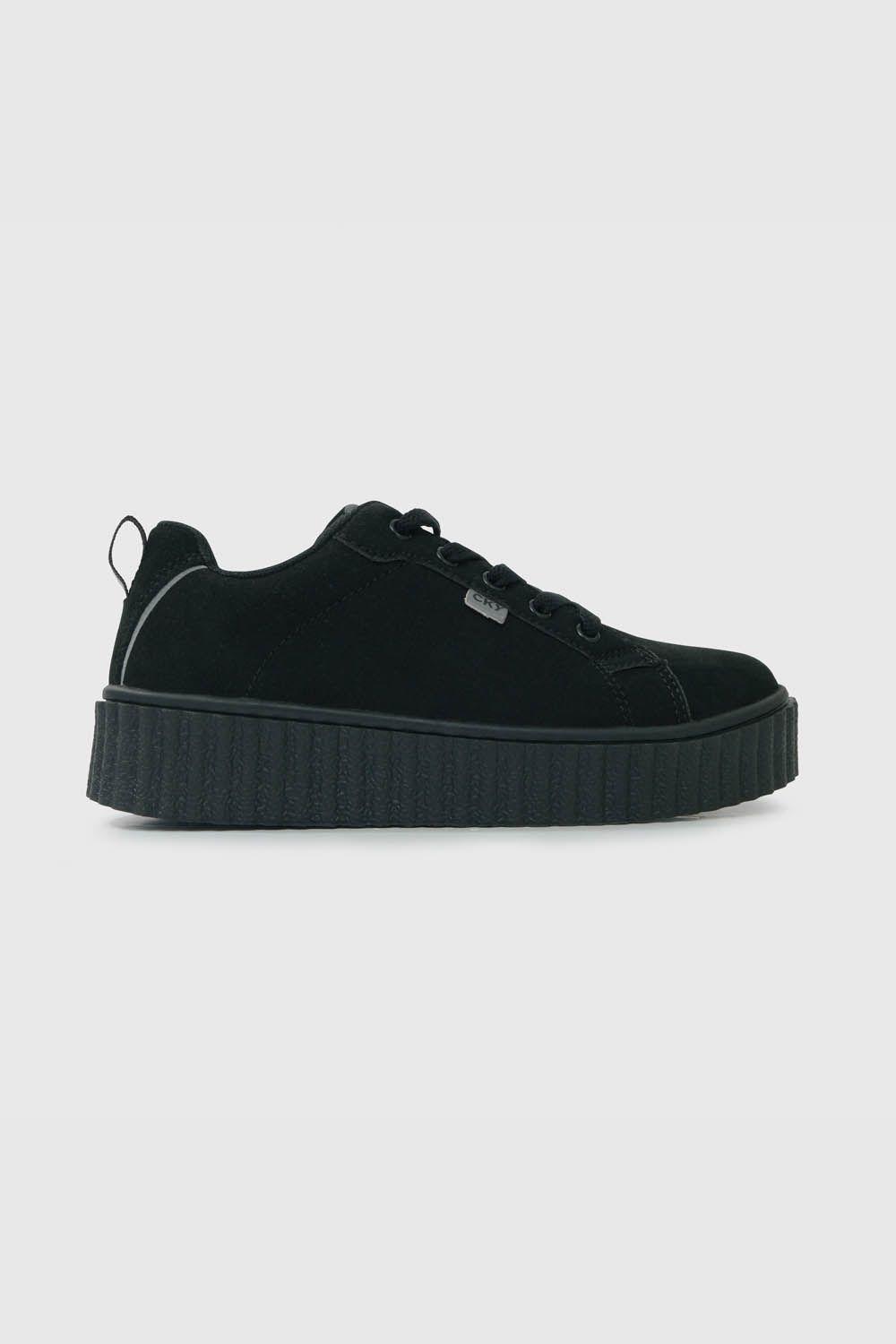 Zapatilla Escolar Negra con Plataforma y cordón para niña-1
