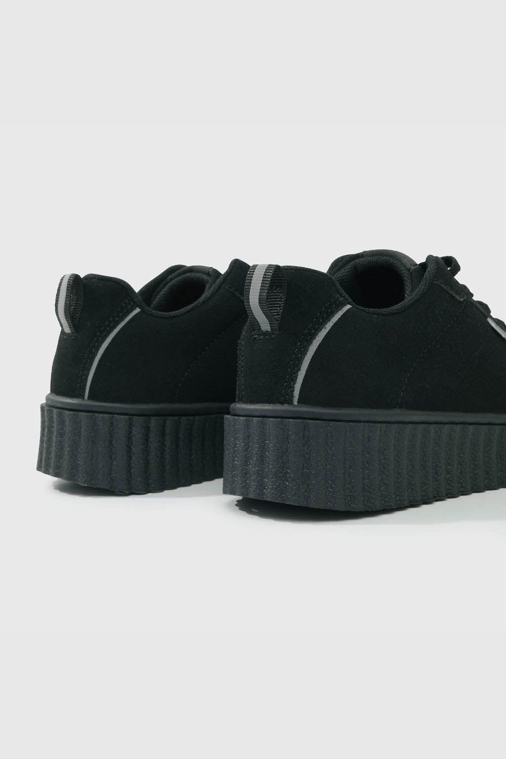 Zapatilla Escolar Negra con Plataforma y cordón para niña-4