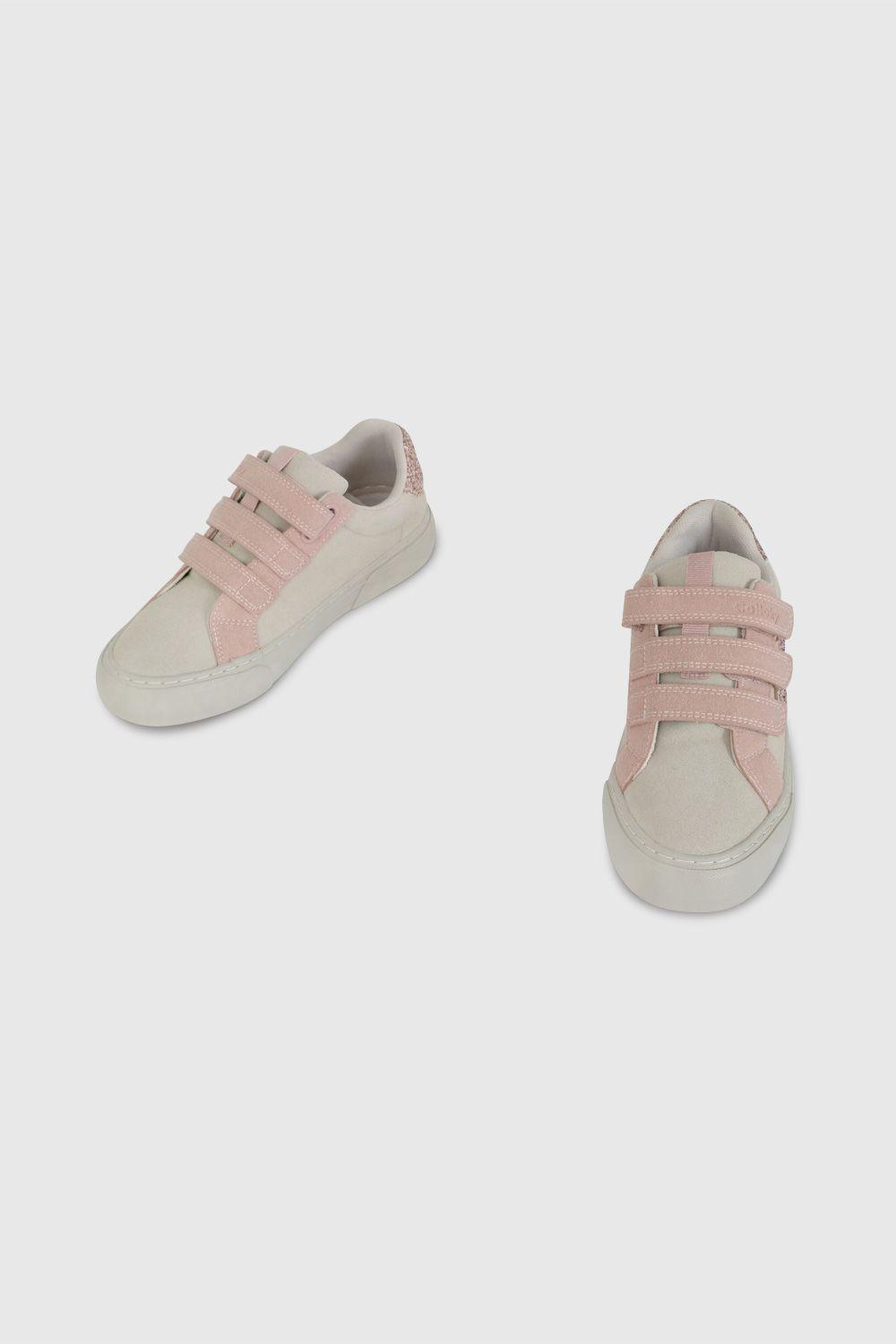 Zapatilla Beige con Estrella y Brillos 57060266V26-3