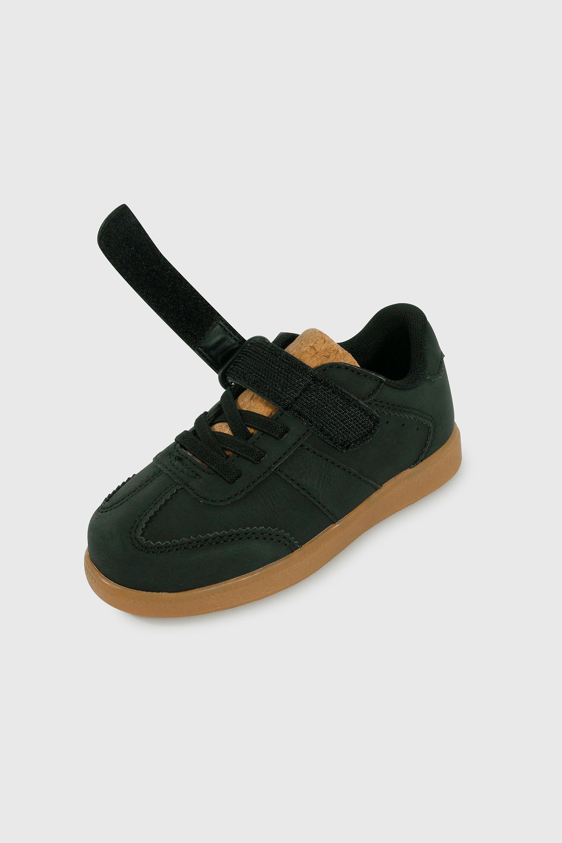 Zapatilla Caminante Lifestyle Unisex Negro Caña Baja con Cordón-5