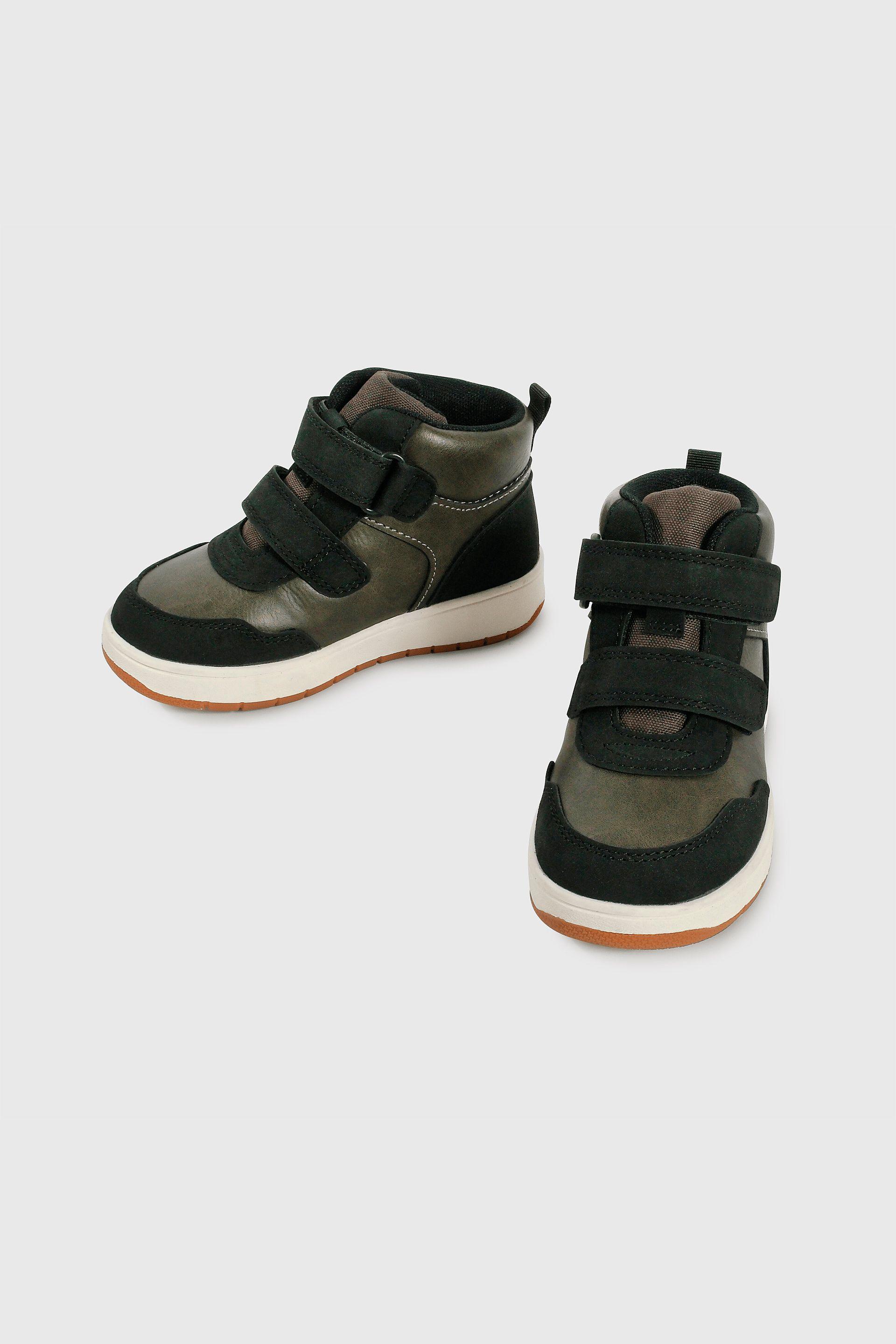 Botín Colección Negro de Niño con Velcro Talla 21 al 27 5202-3