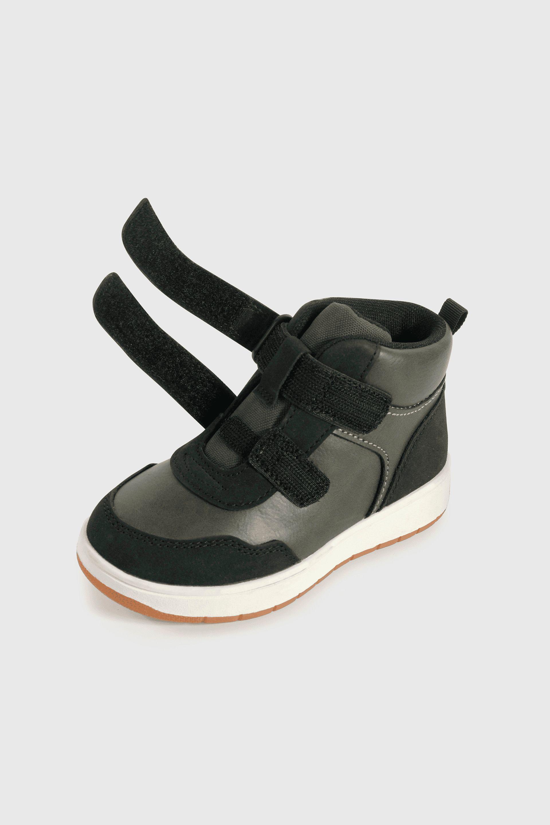 Botín Colección Negro de Niño con Velcro Talla 21 al 27 5202-5