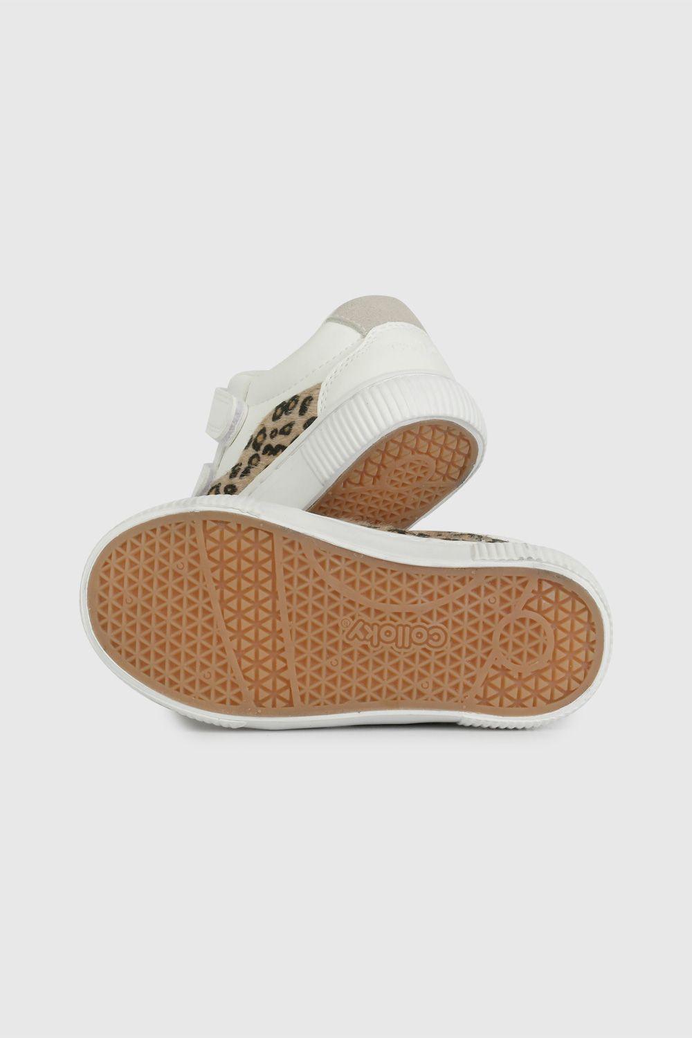 Zapatilla Blanca con Estrella y Animal Print 47200210V26-2