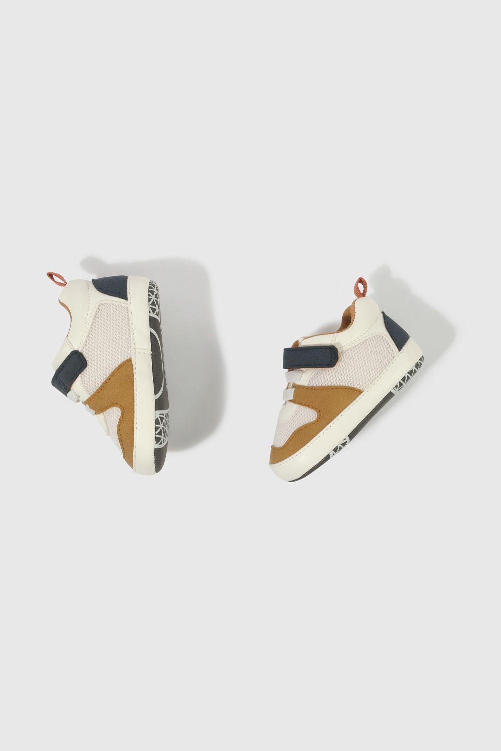 Zapatilla Urbana Multicolor de Bebé-3