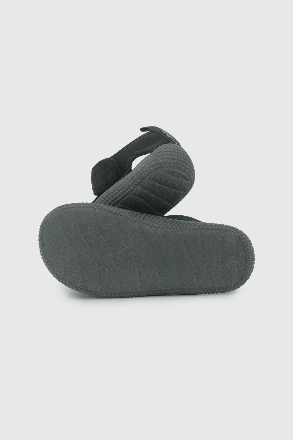 Zapato de Agua Negro de Caminante talla 21 a 27-2