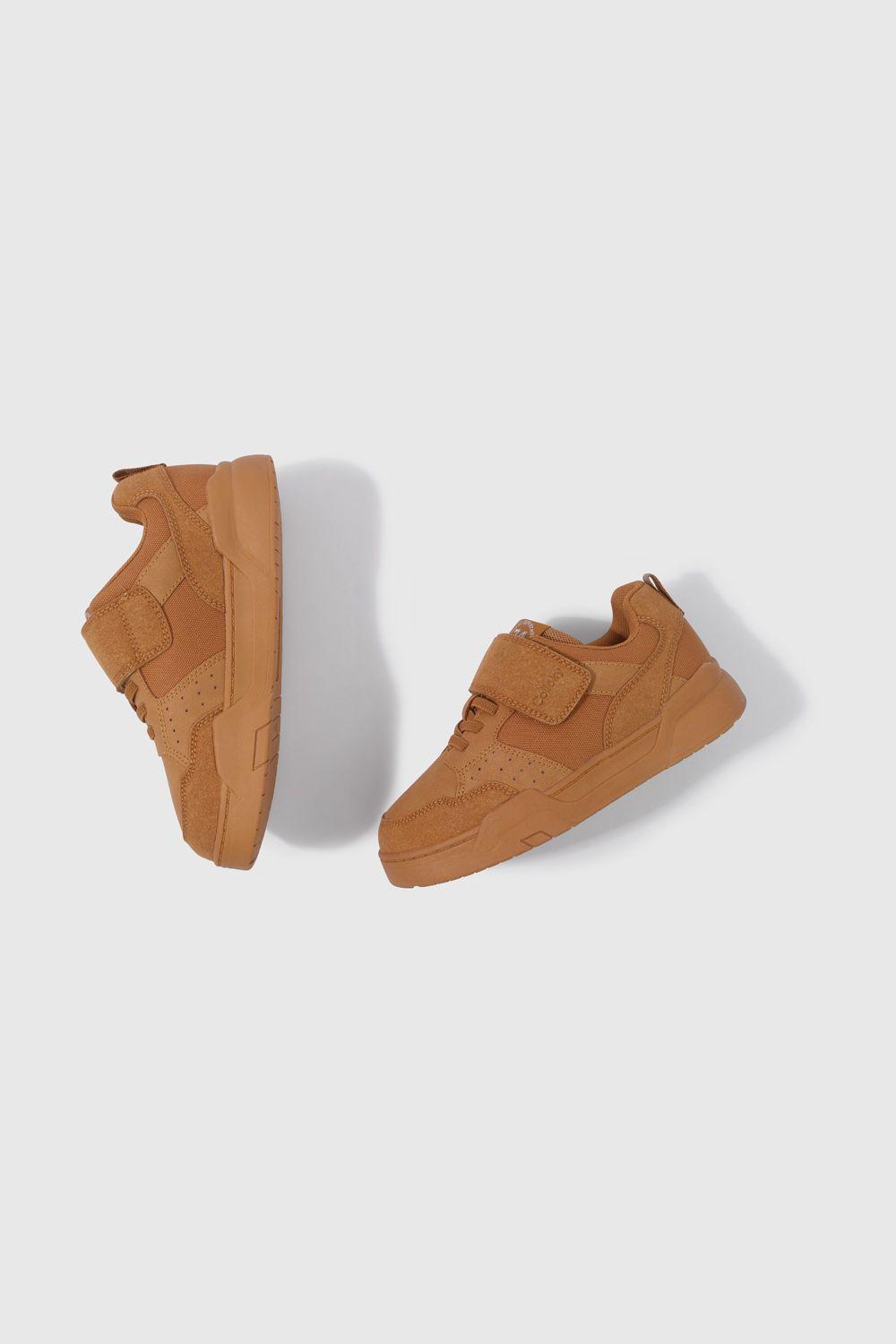 Zapatilla Urbana Café-3