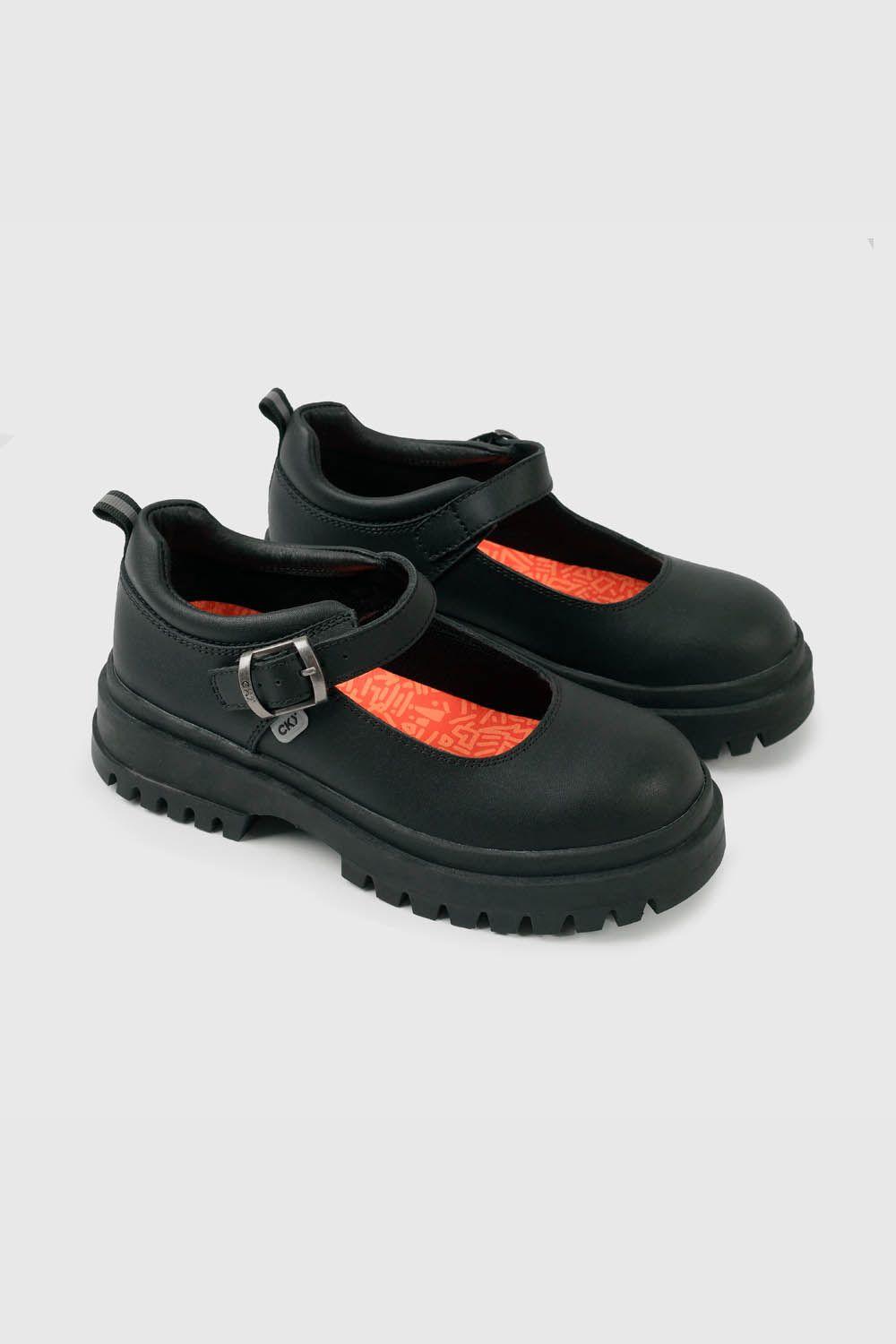 Reina Escolar Negra de Cuero con Plataforma y Hebilla Niña-0