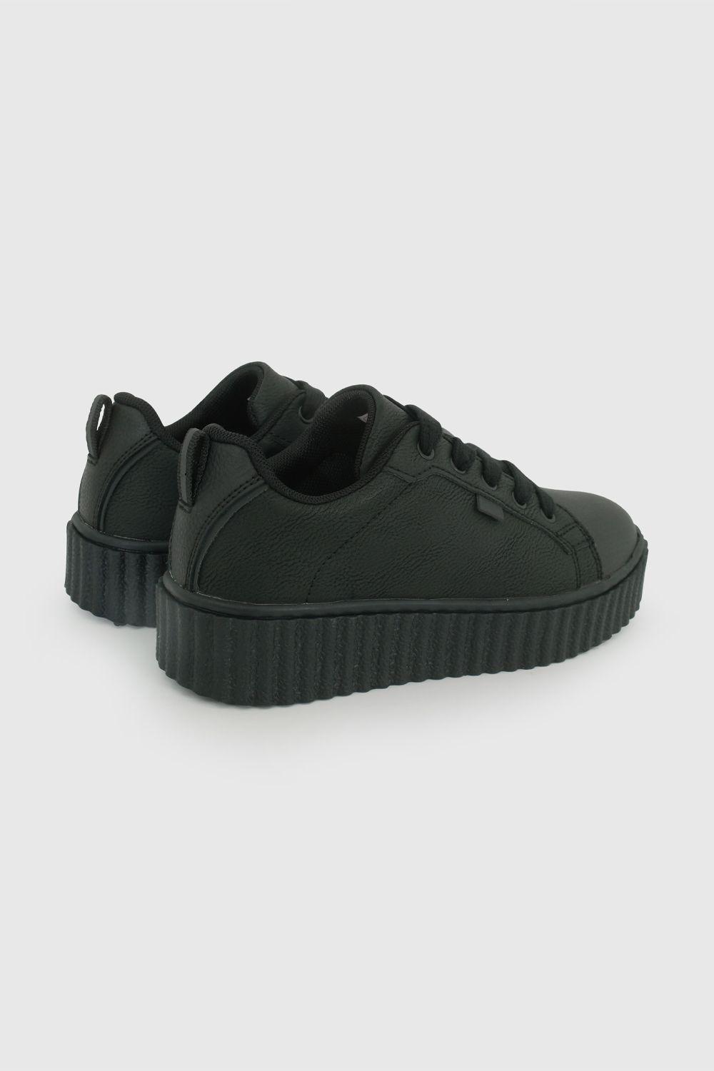 Zapato Escolar de Niña Negro capellada de cuero y cordón-5