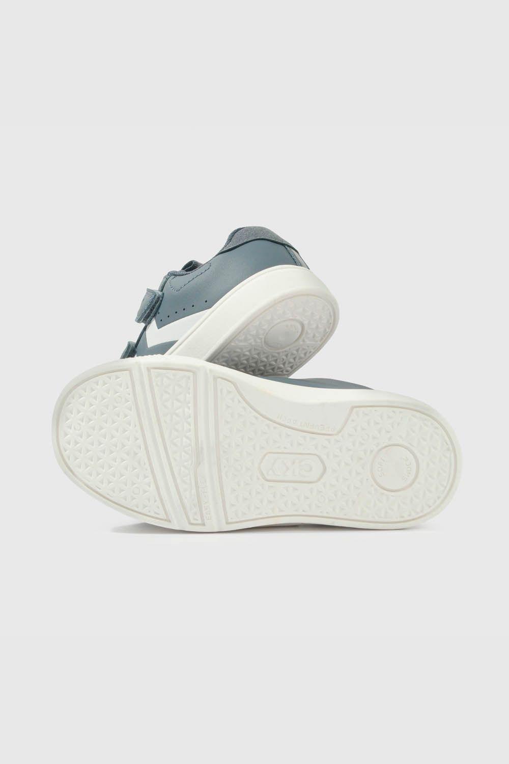 Zapatilla Azul con Velcro Niño-2