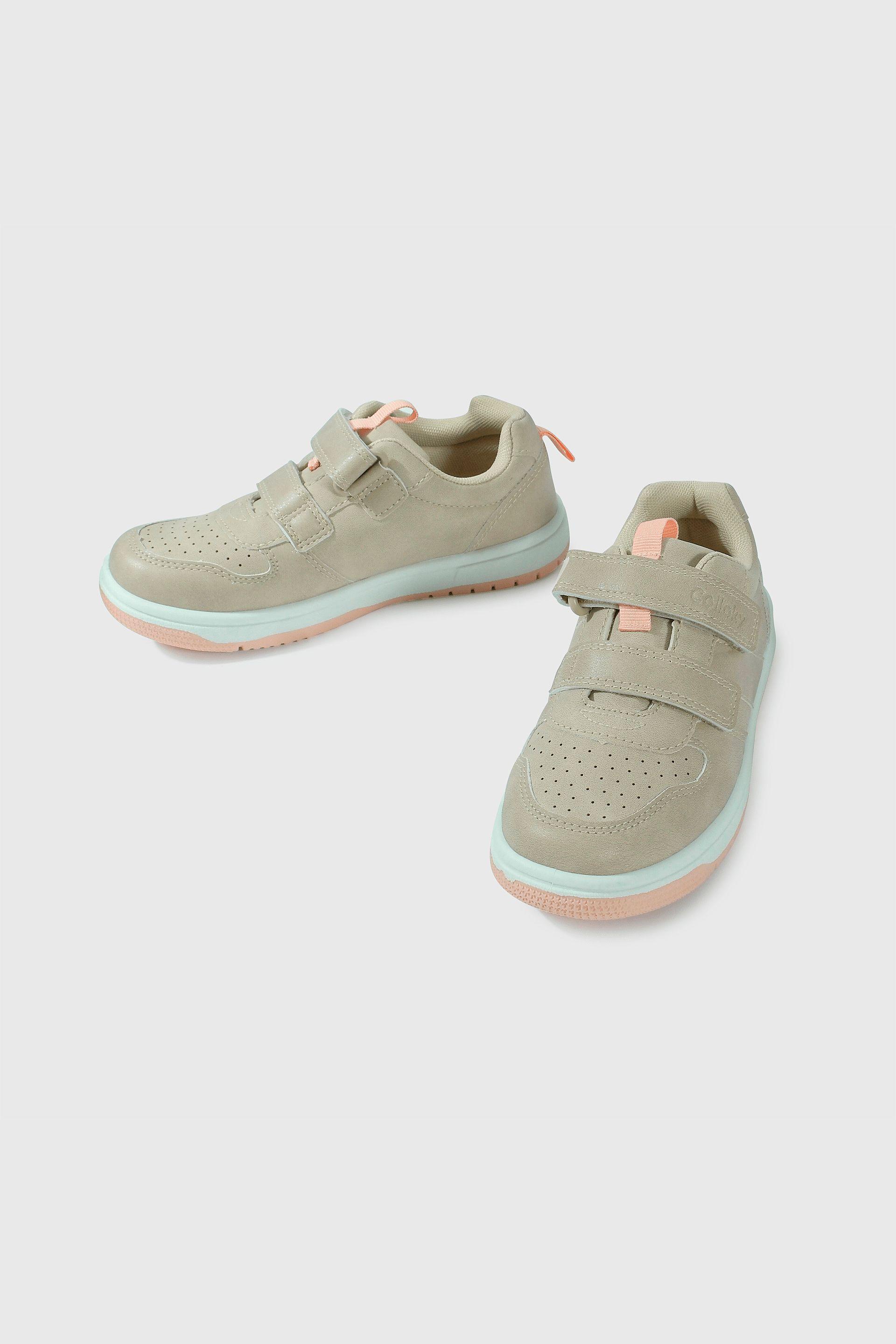 Zapatilla Lifestyle Beige de Niña-3