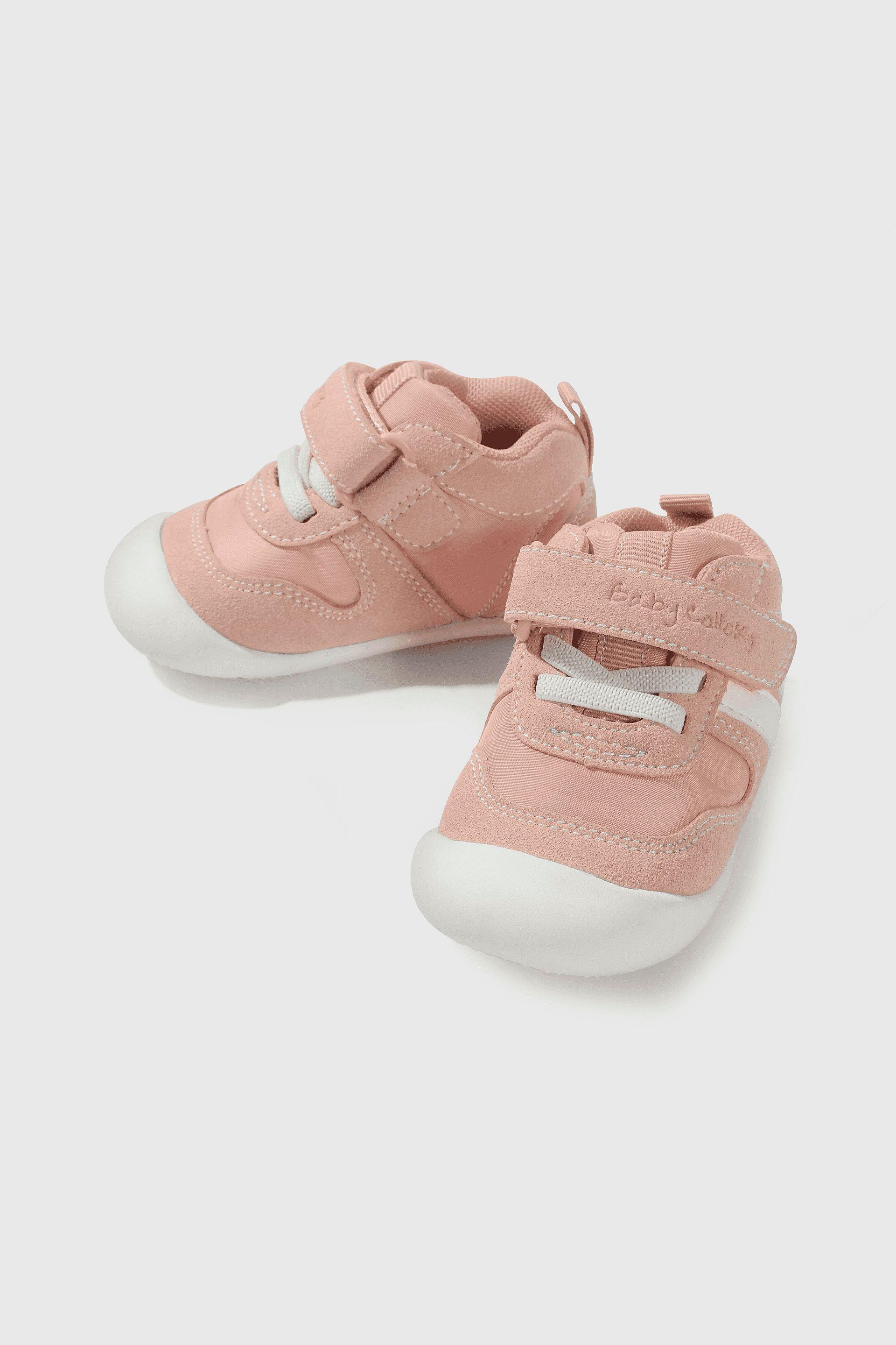 Zapatilla rosada para niña, ideal para gateadores-3