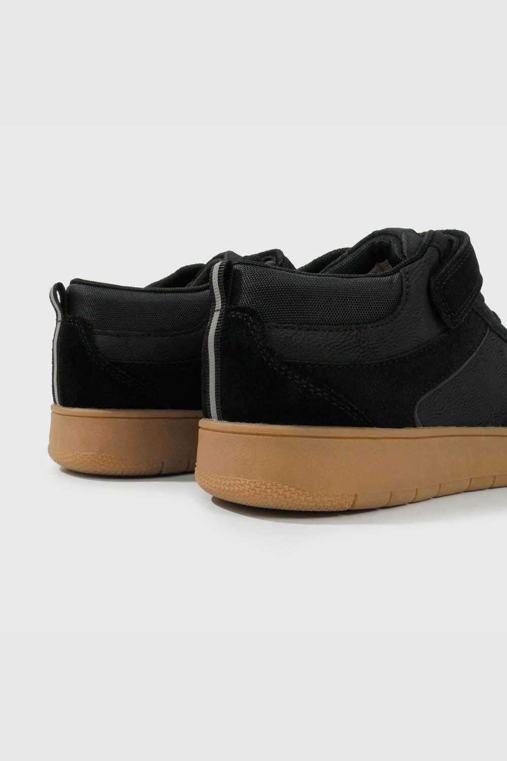 Zapatilla Negra con Cordón-4