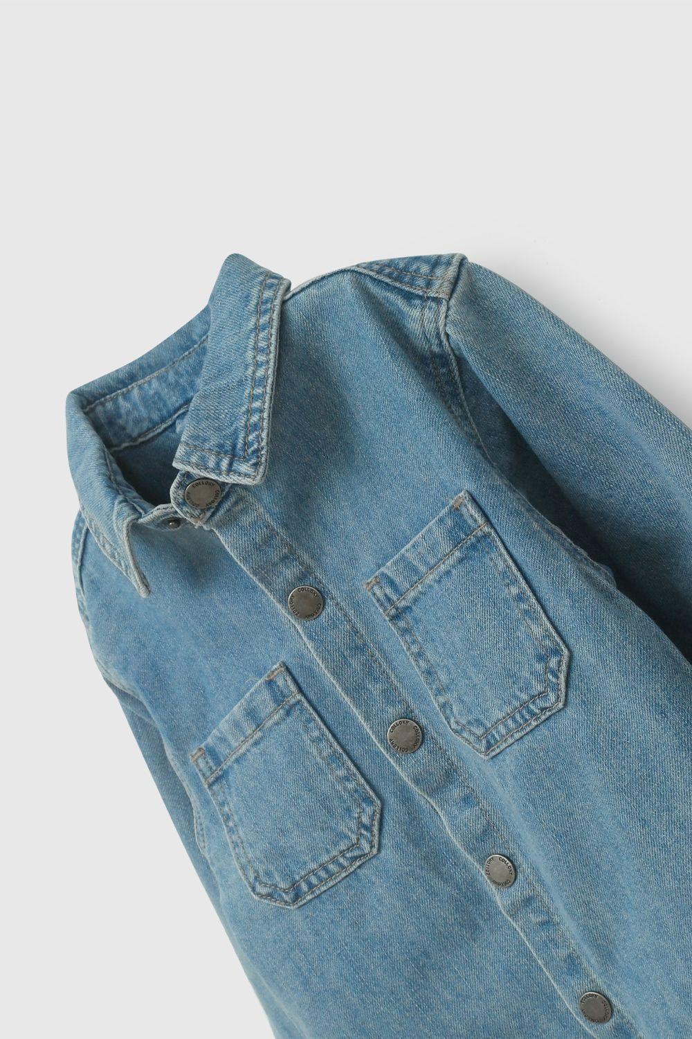 Sobre camisa Celeste Con Gorro De Niño SMME0340V26-2