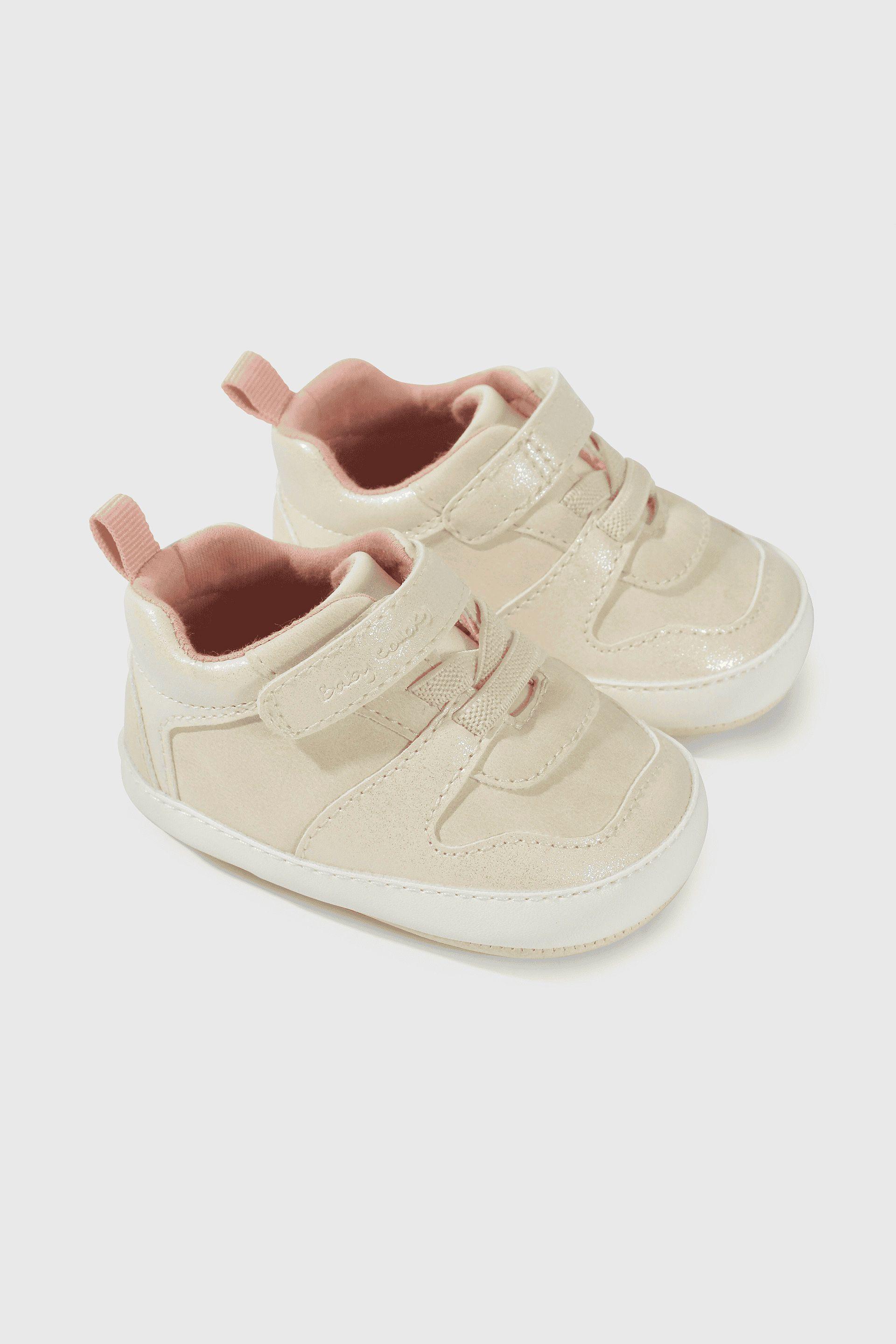 Zapatilla Dorada de Niña-0