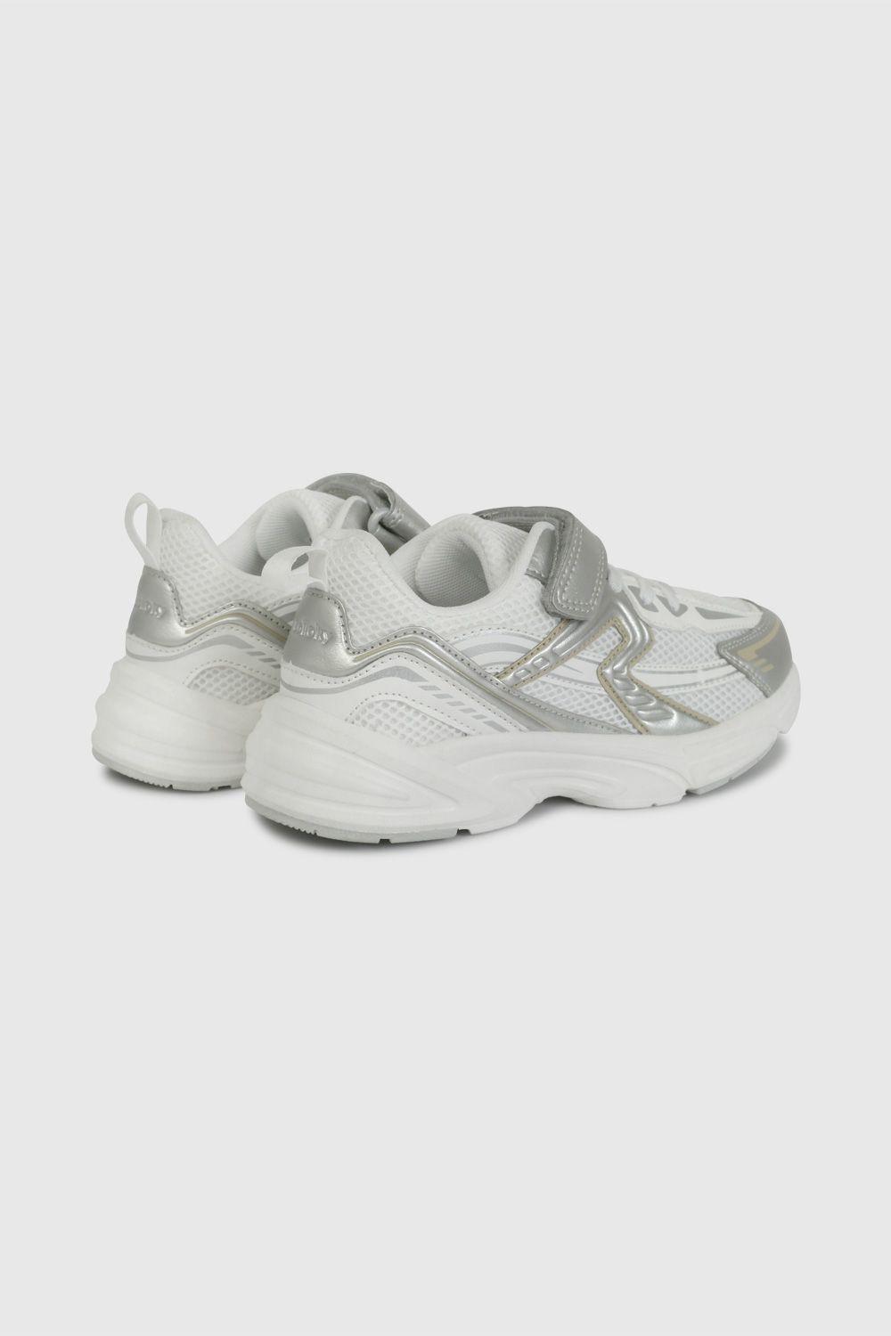 Zapatilla Urbana Blanca y Plateado 57240210V26 KID-4