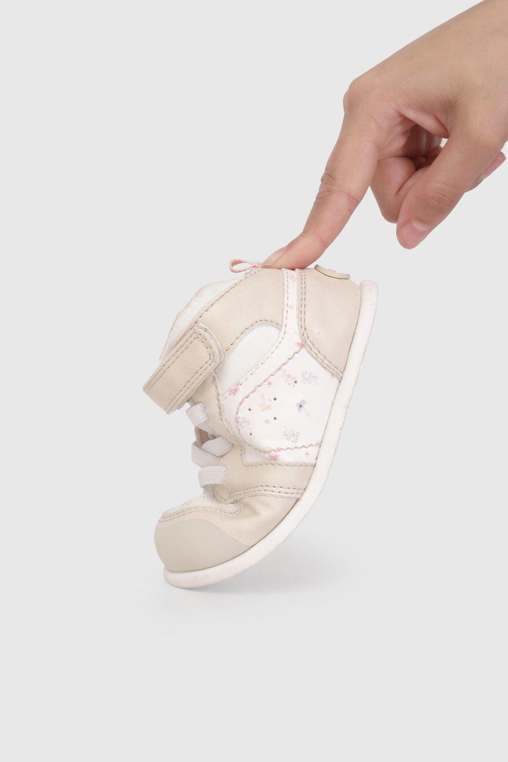 Zapatilla Urbana Beige Con Flores Caña Media  37000298V26-6