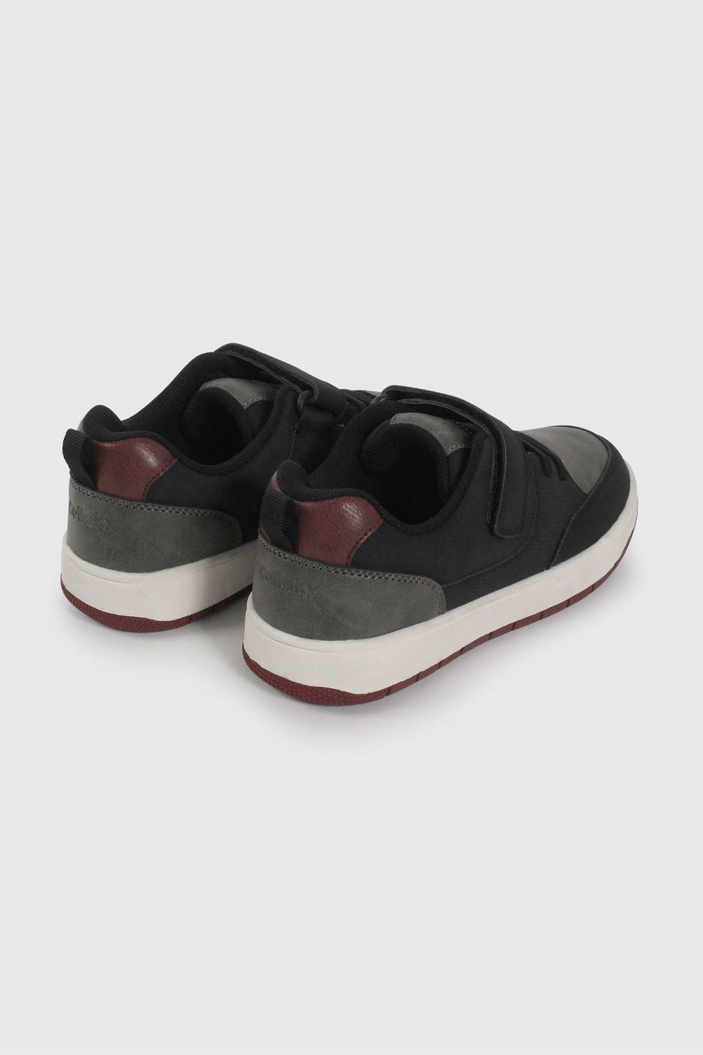 Zapatilla Urbana Skate Negra de Niño talla 28 a 38 5930-4
