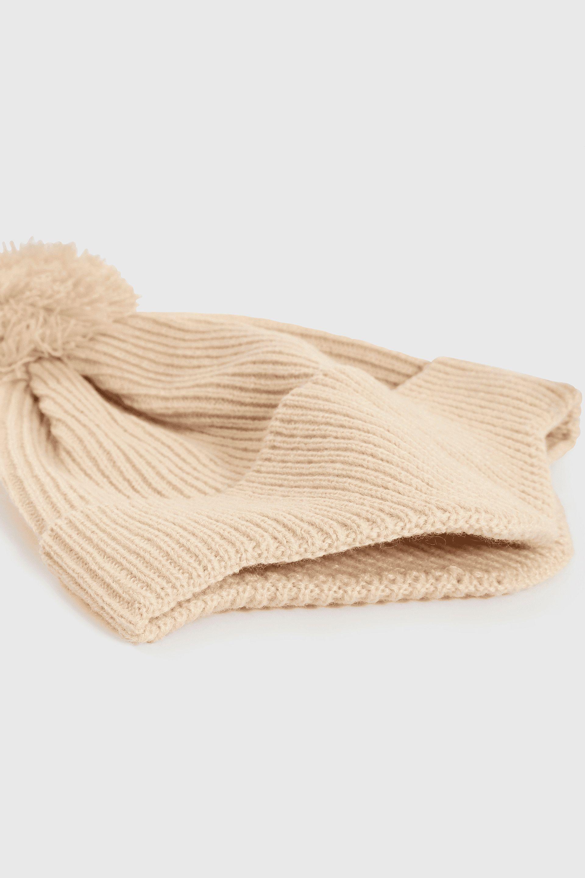 Gorro Tejido con Pompón Beige-2