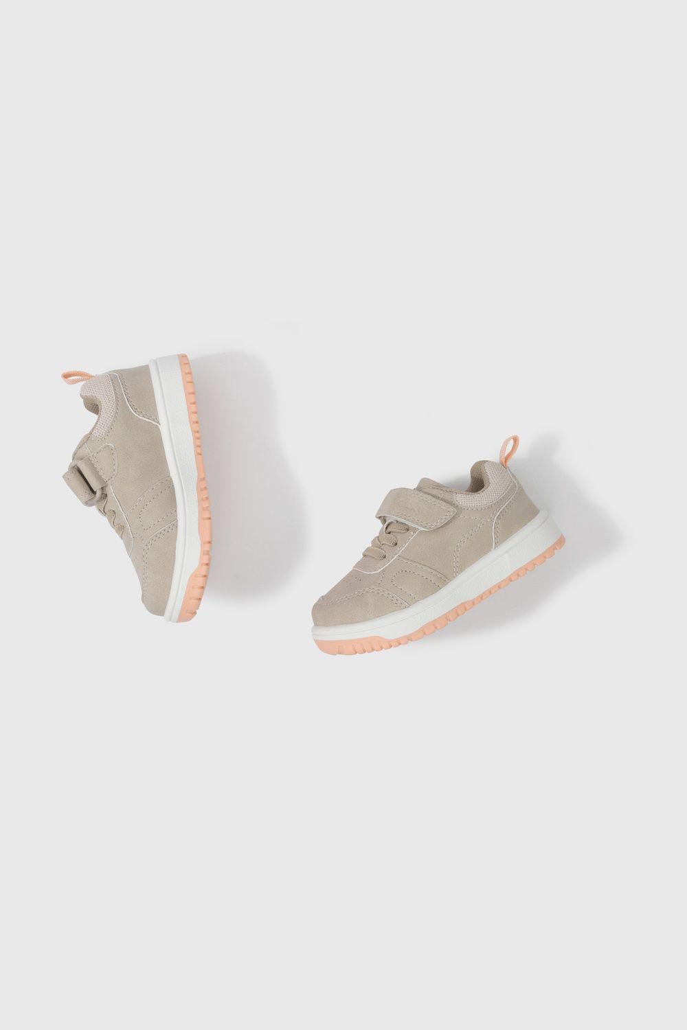 Zapatilla Beige de Niña-3