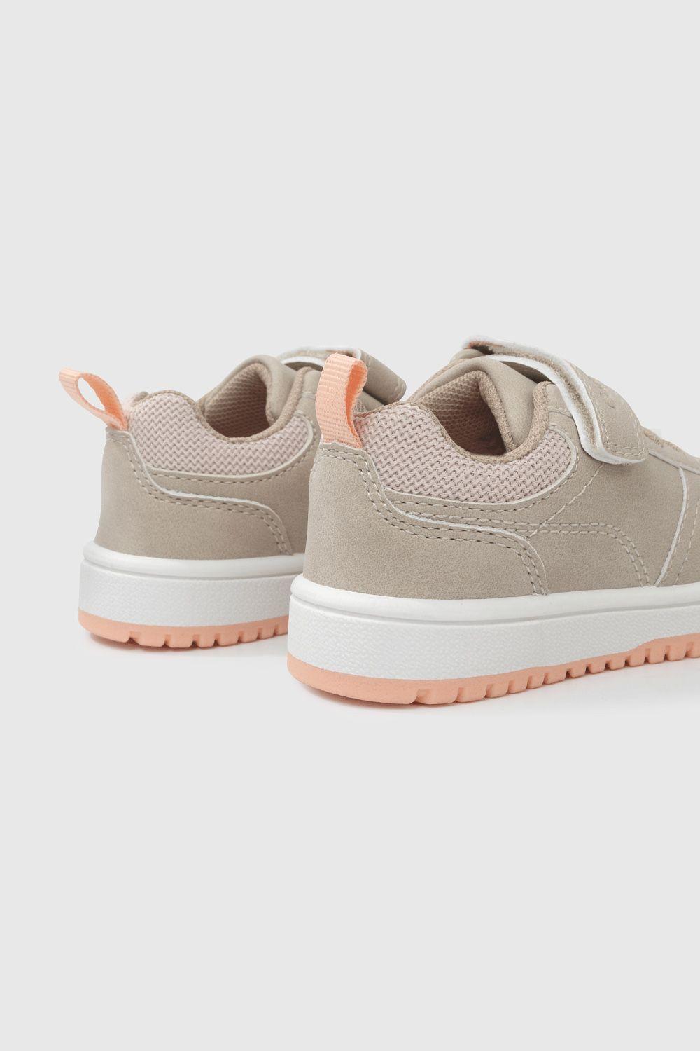 Zapatilla Beige de Niña-4