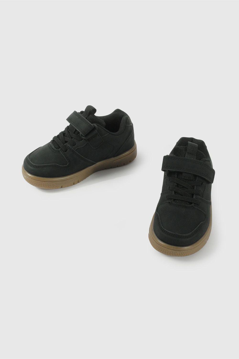 Zapatilla Urbana Negra 47230201V26-3