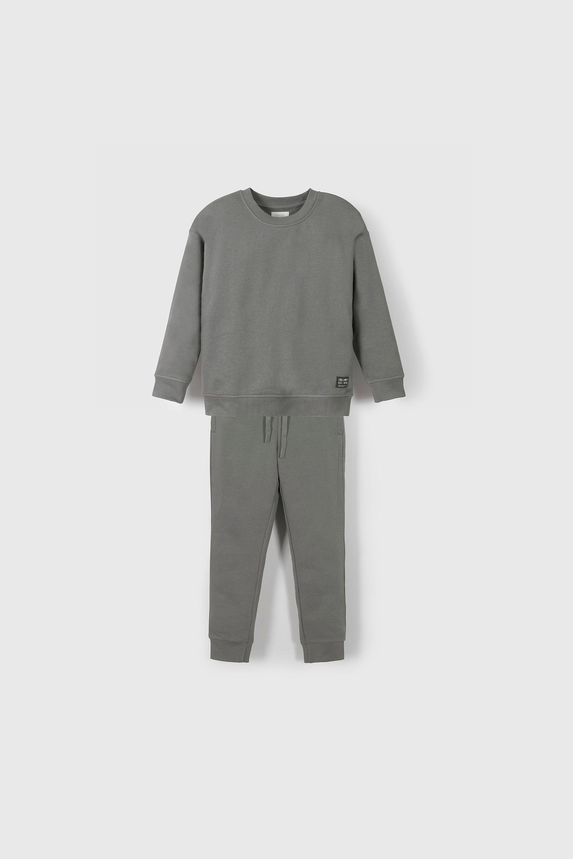 Polerón gris para niños, comodidad y estilo asegurados-3